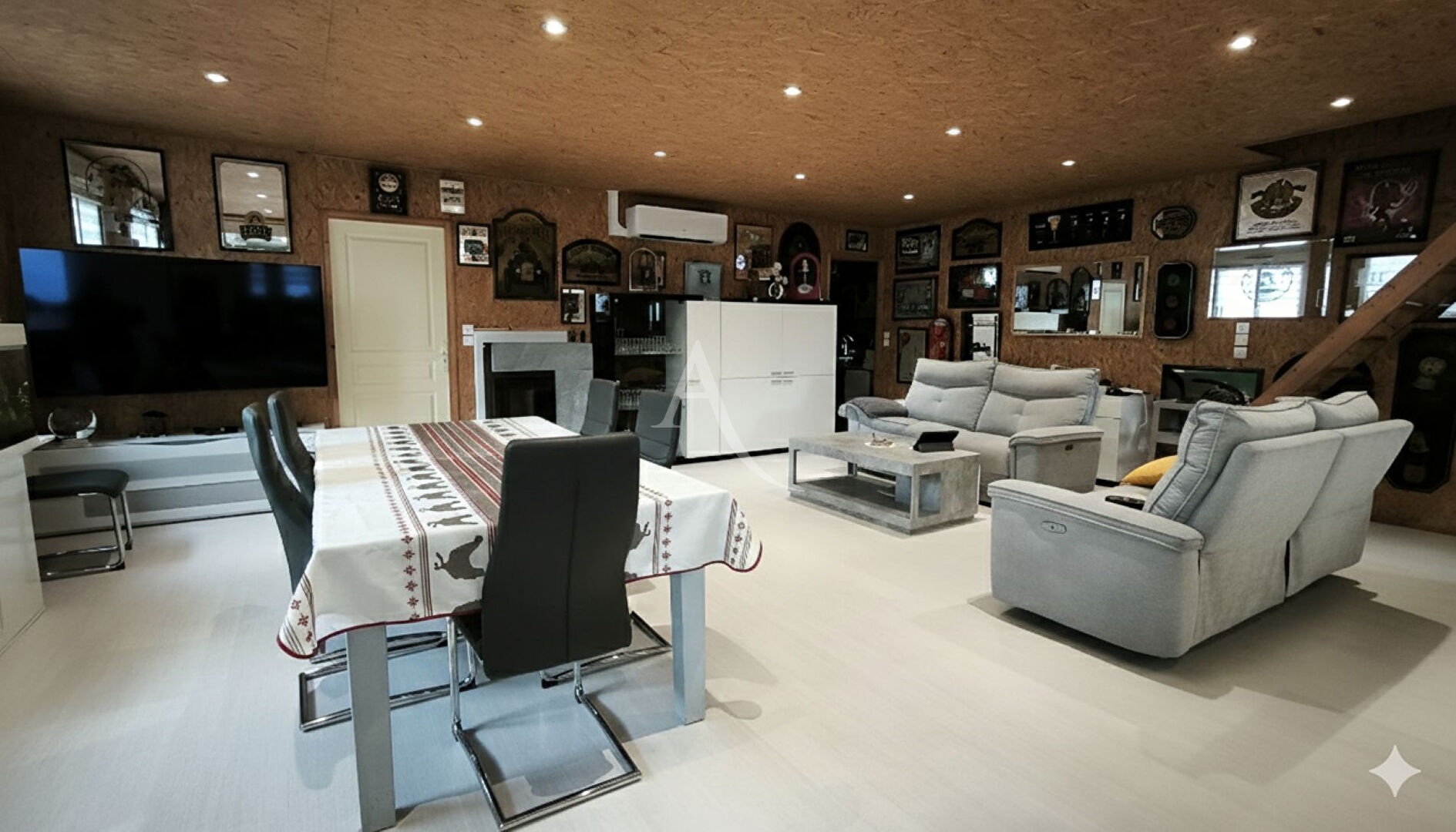 Agence immobilière de L'ADRESSE CHÂTEAU GONTIER