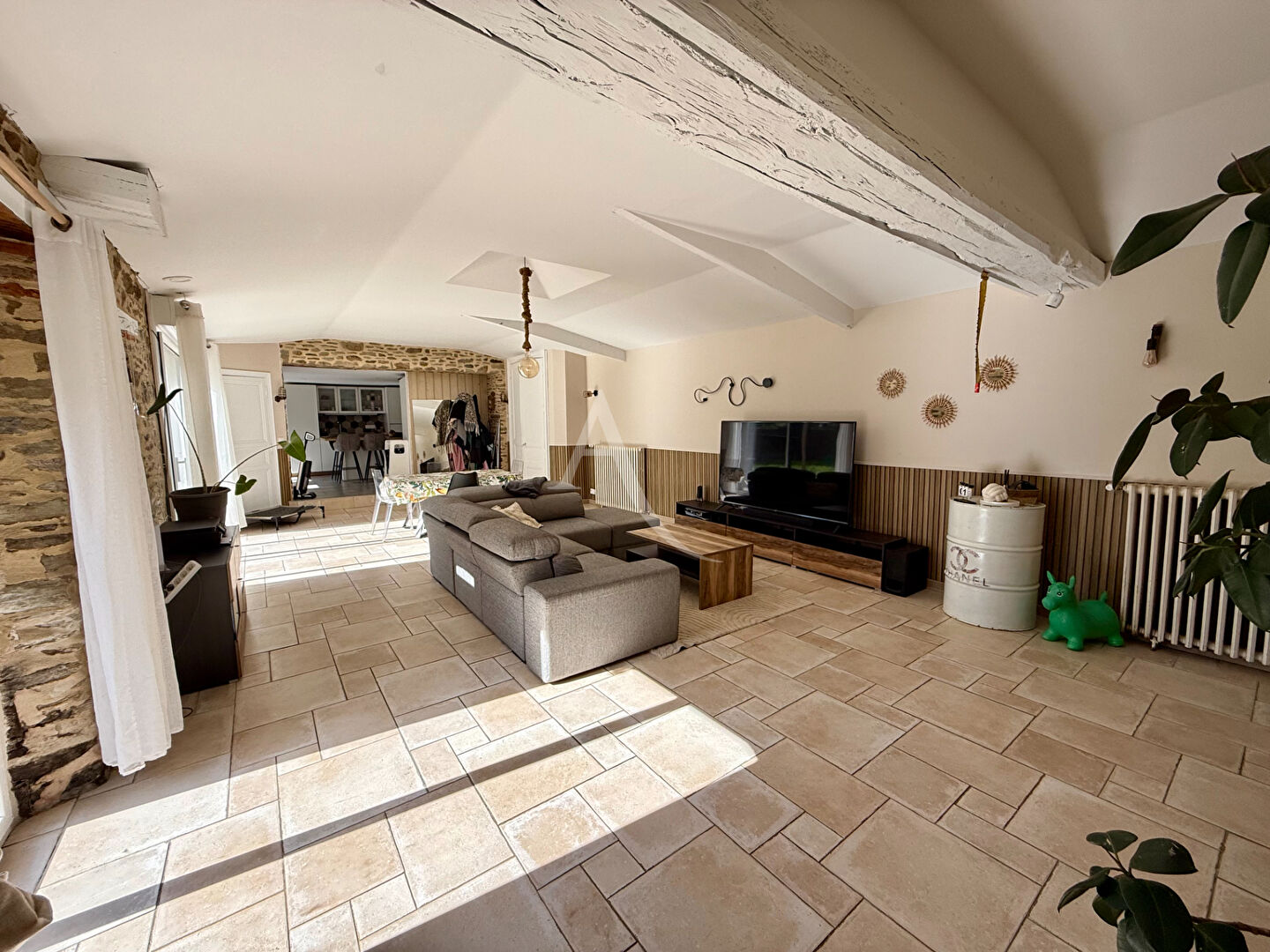 Agence immobilière de L'ADRESSE CHÂTEAU GONTIER