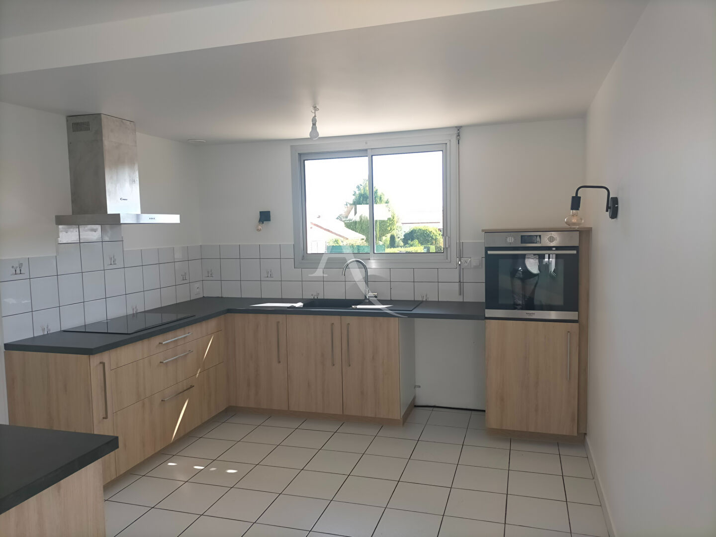 Photo Maison Cholet 5 pièce(s) 113 m2 image 2/6