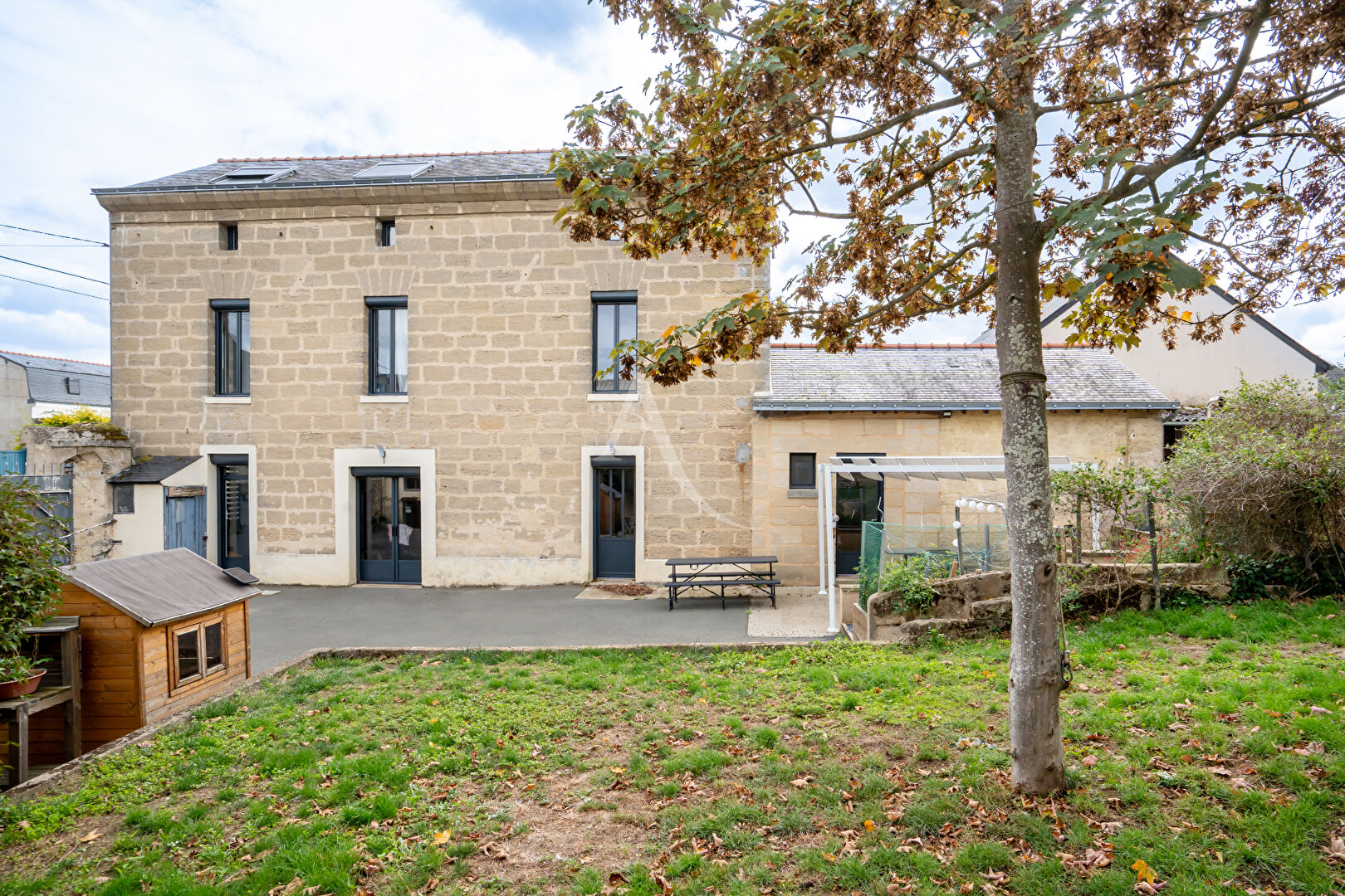 Agence immobilière de L'ADRESSE 49 - L'ADRESSE DE DOUE