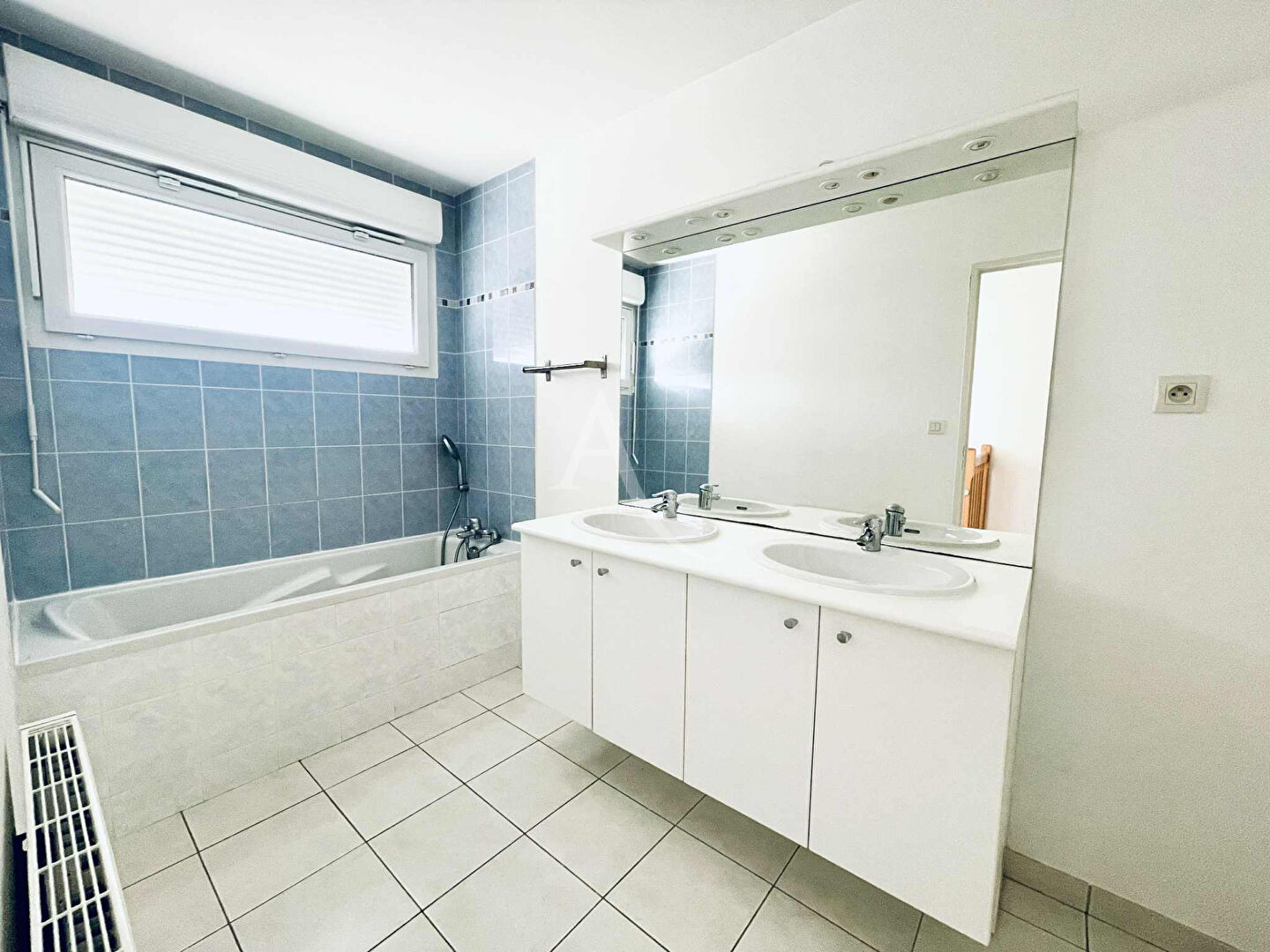 Photo A VENDRE : Maison MURS-ERIGNE, 4 pièces image 5/6