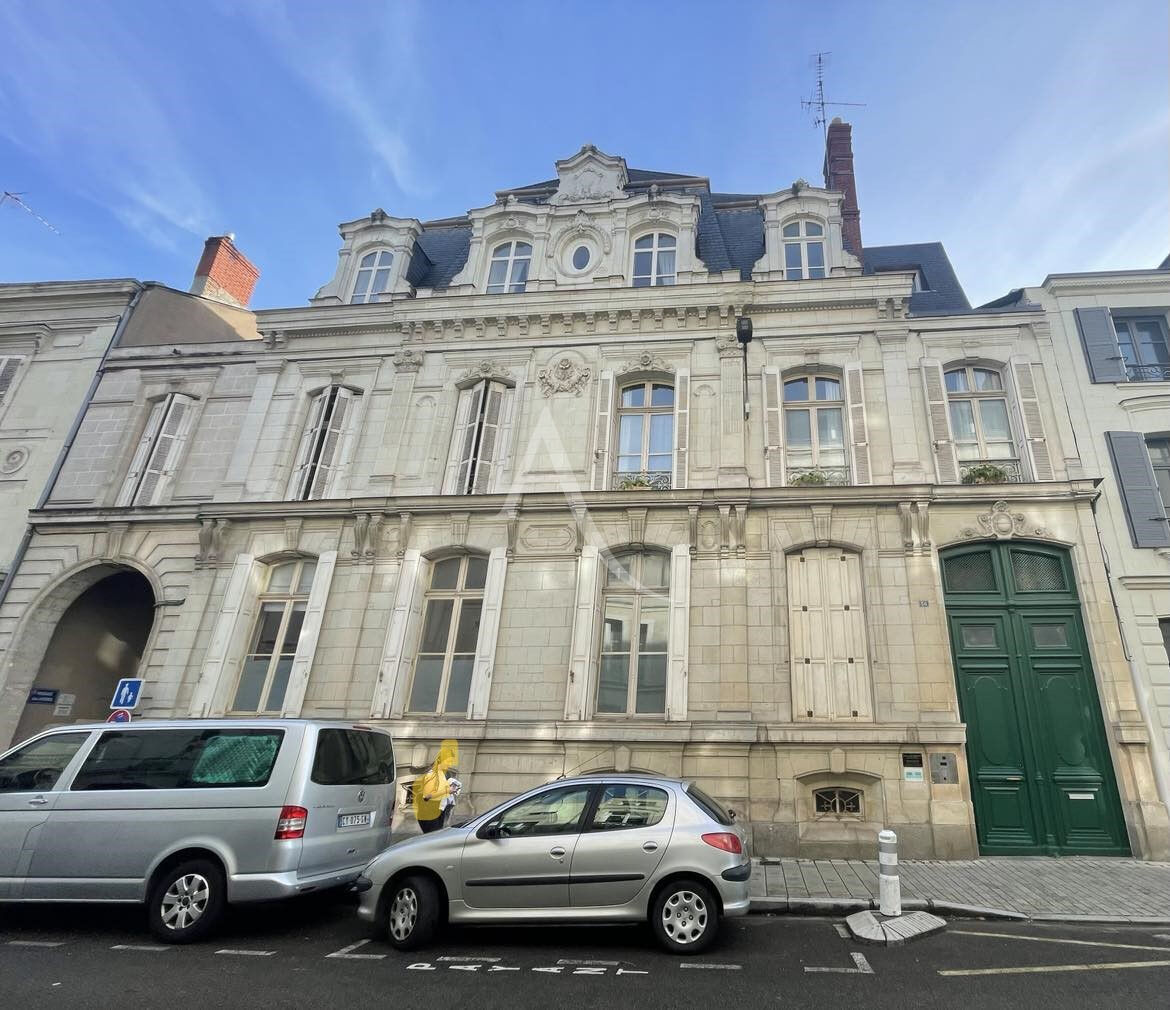 Agence immobilière de L'ADRESSE ANJOU-MAINE - L'Adresse Place du Lycee