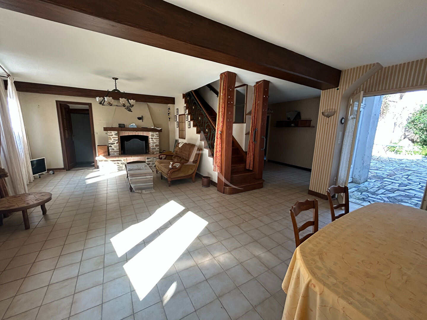 Agence immobilière de L'ADRESSE CHÂTEAU GONTIER