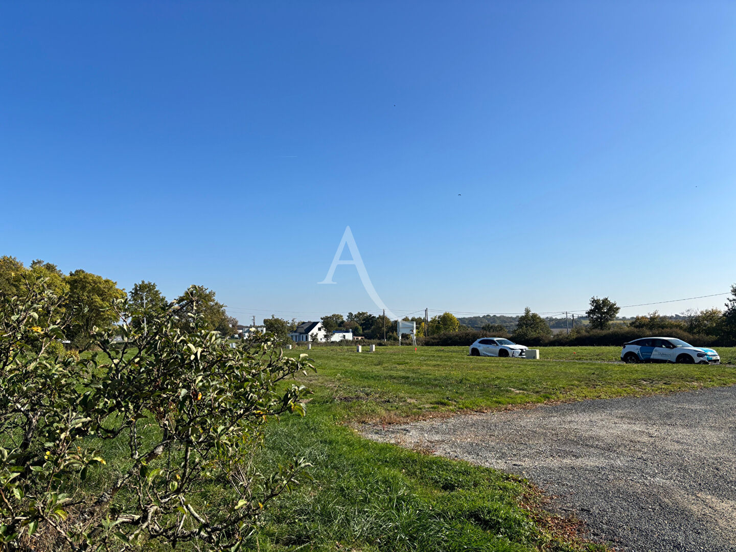 Photo Terrain a bâtir viabilisé bourg de Ligné image 2/6