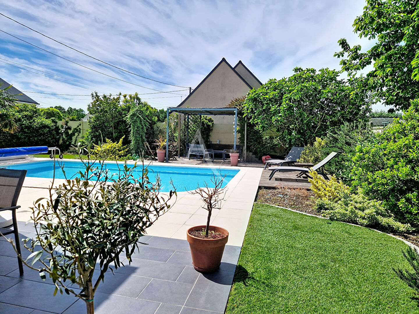 Agence immobilière de L'ADRESSE 49 - L'ADRESSE DE SAINT-BARTHELEMY