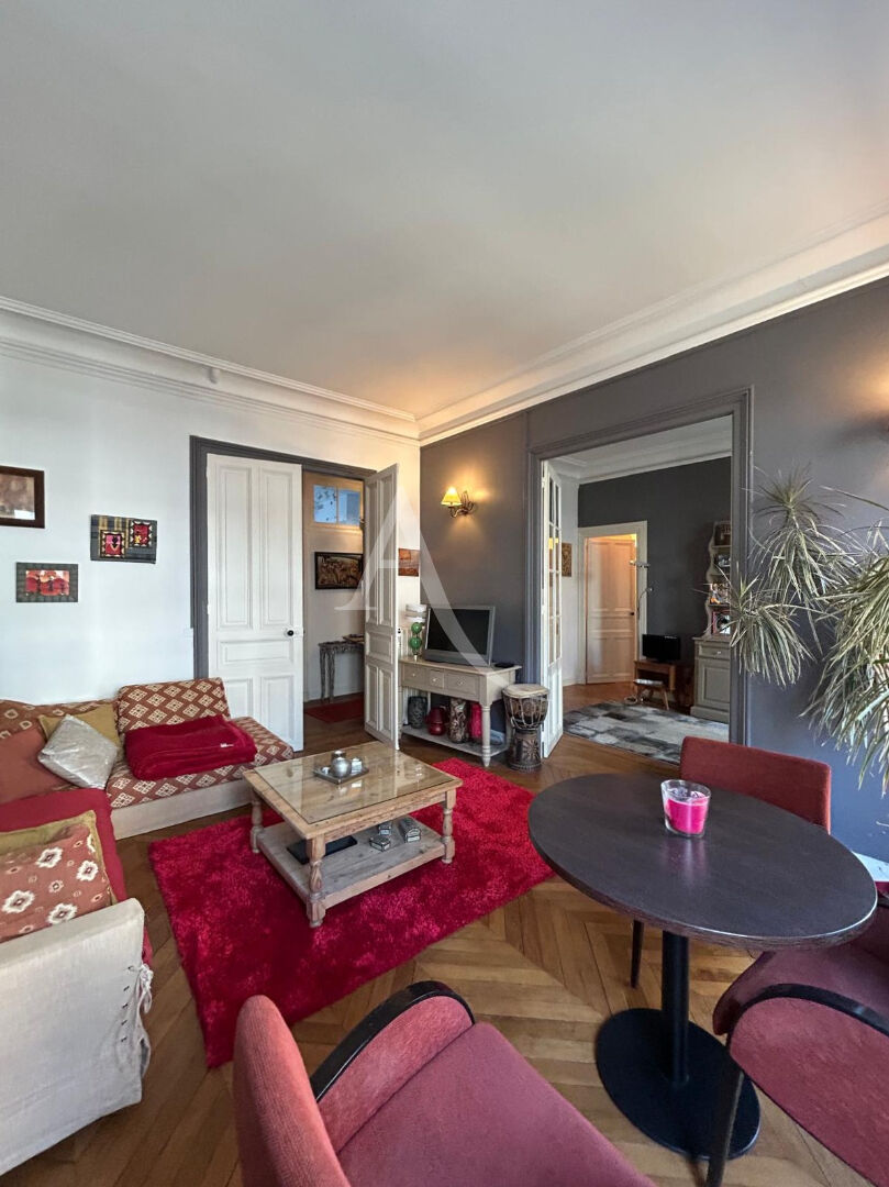 APPARTEMENT HYPER CENTRE 2 CHAMBRES