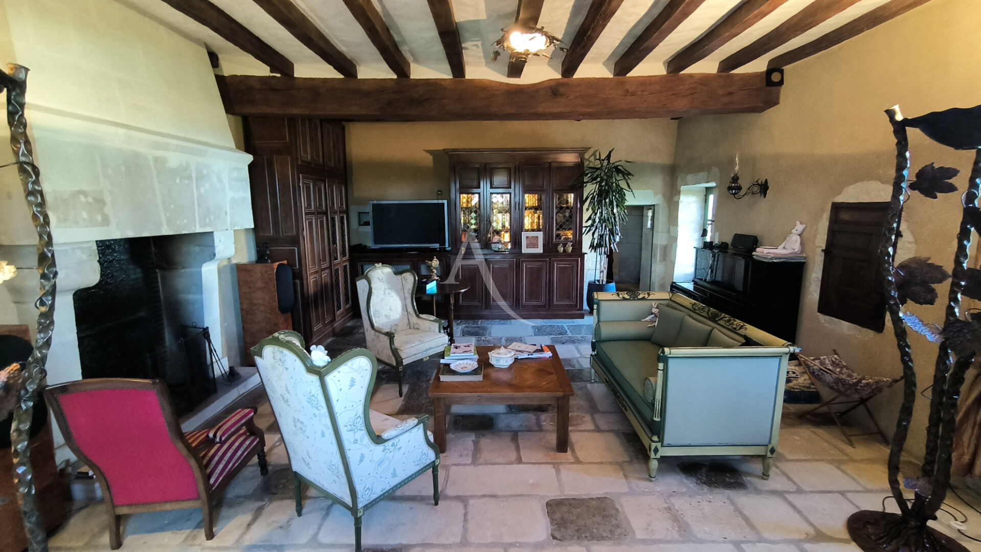 Photo Maison ARGENTON L'EGLISE 5 pièce(s) 225 m2 image 2/6