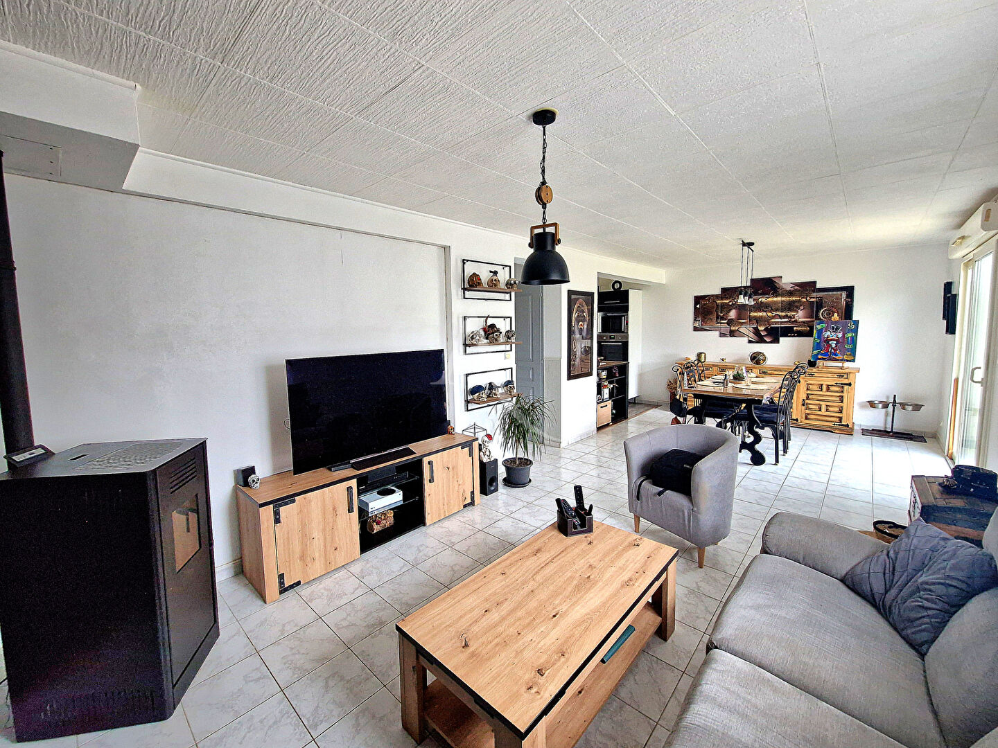 Photo À VENDRE - Maison familiale à Châteauneuf-sur-Sarthe image 3/6