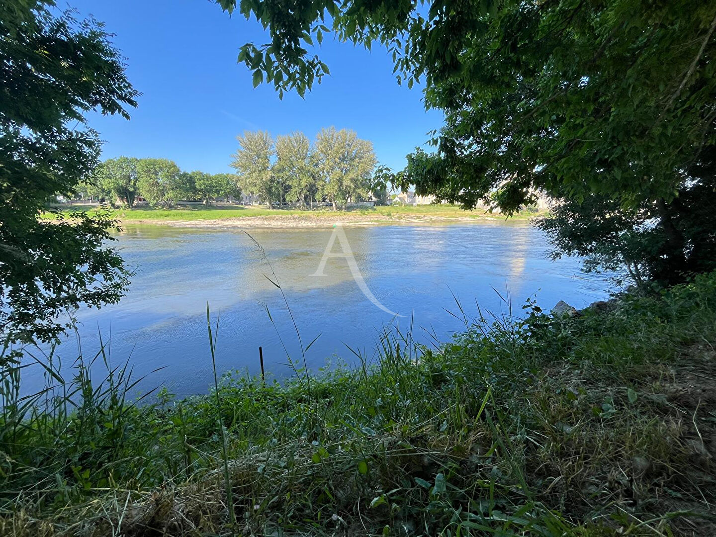 Agence immobilière de 
 L'ADRESSE 49 - L'ADRESSE CHALONNES SUR LOIRE 

