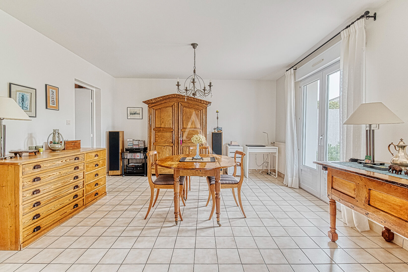 Photo Maison Angers Doutre  / Place Bichon - 110m2 image 3/6
