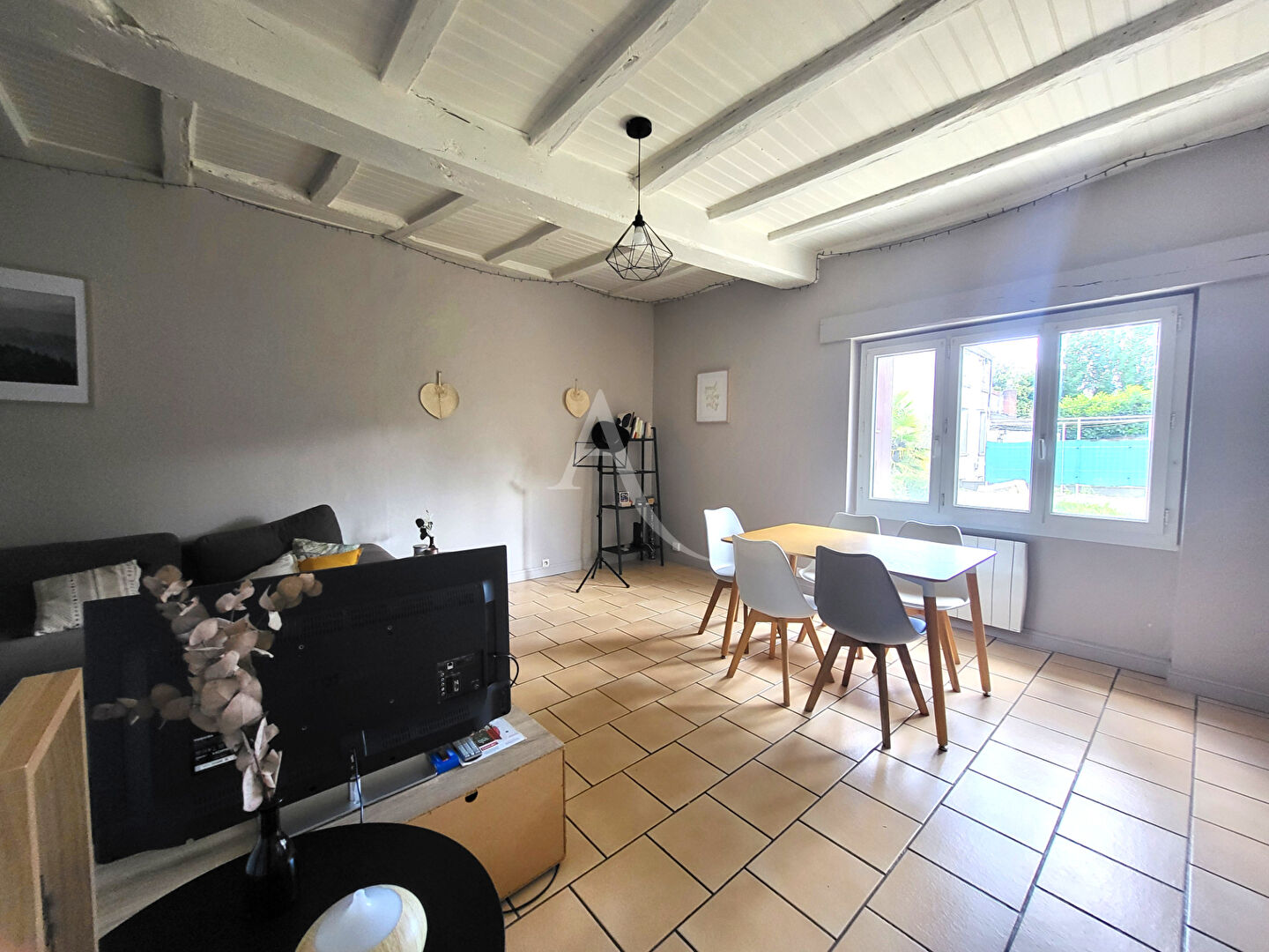 À VENDRE EN EXCLUSIVITÉ, MAISON EN PLEIN CENTRE-VILLE DE CHOLET
