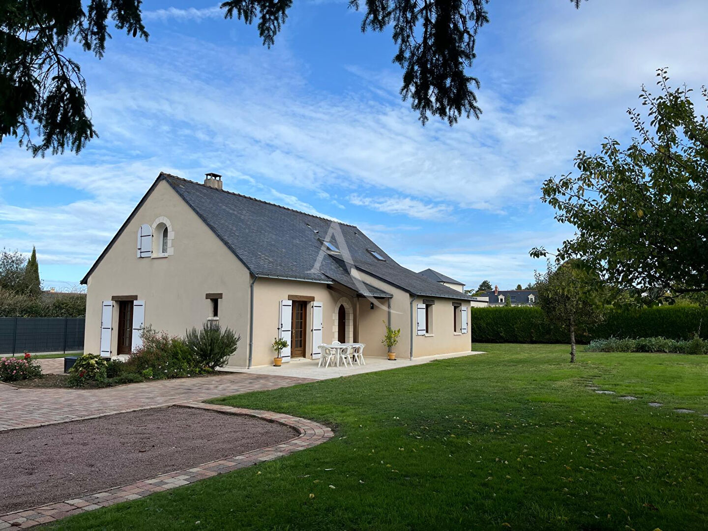 Maison  8 pièce(s) 140 m2