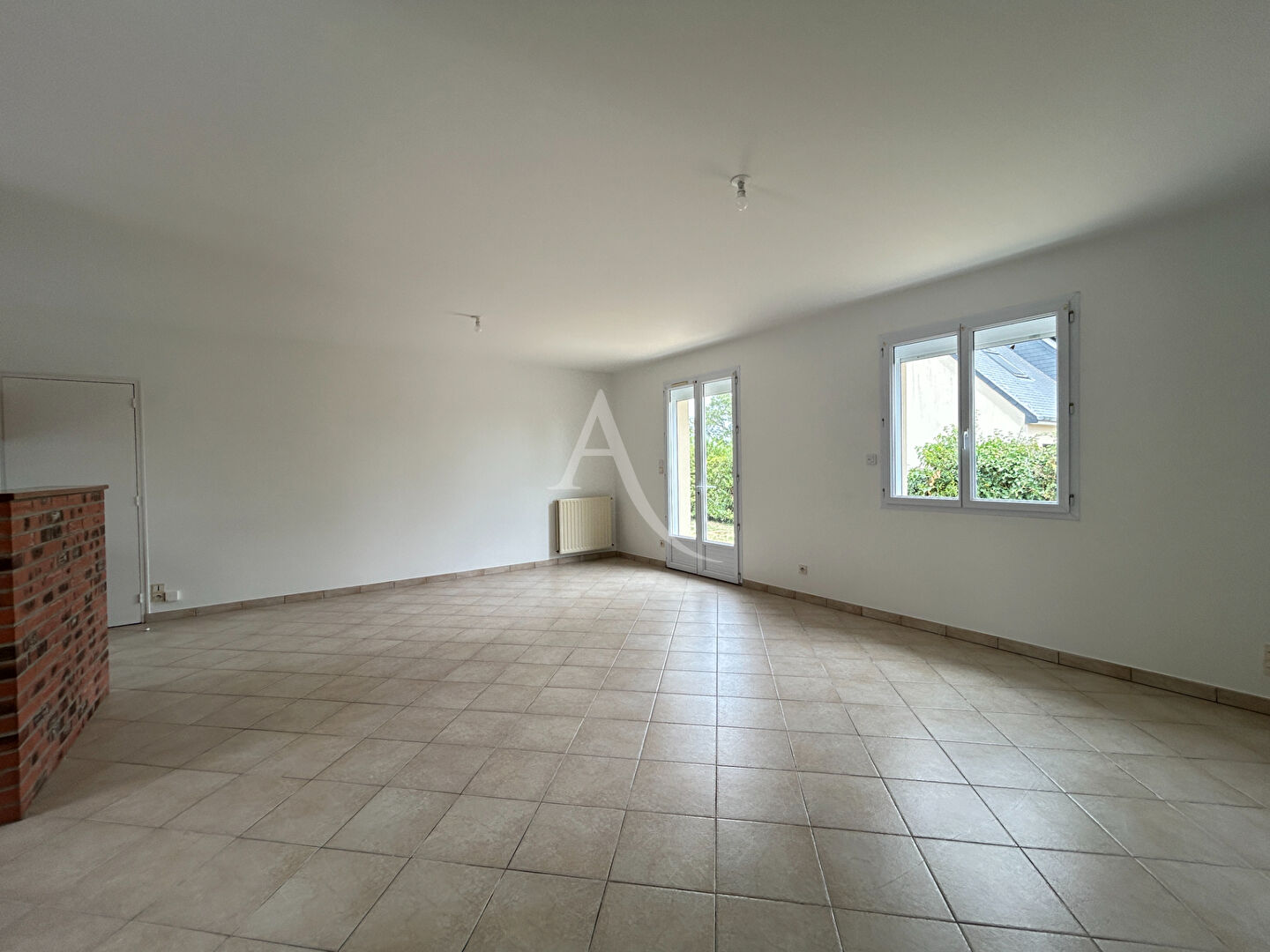 Photo Maison T4 - PLAIN PIED - LA ROCHE-NEUVILLE image 2/6