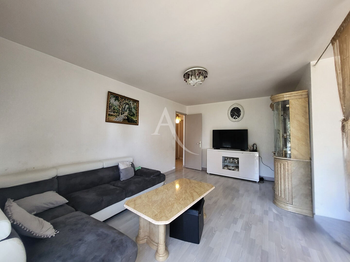 Photo Appartement Cholet 3 pièce(s) 68.34 m2 image 2/6