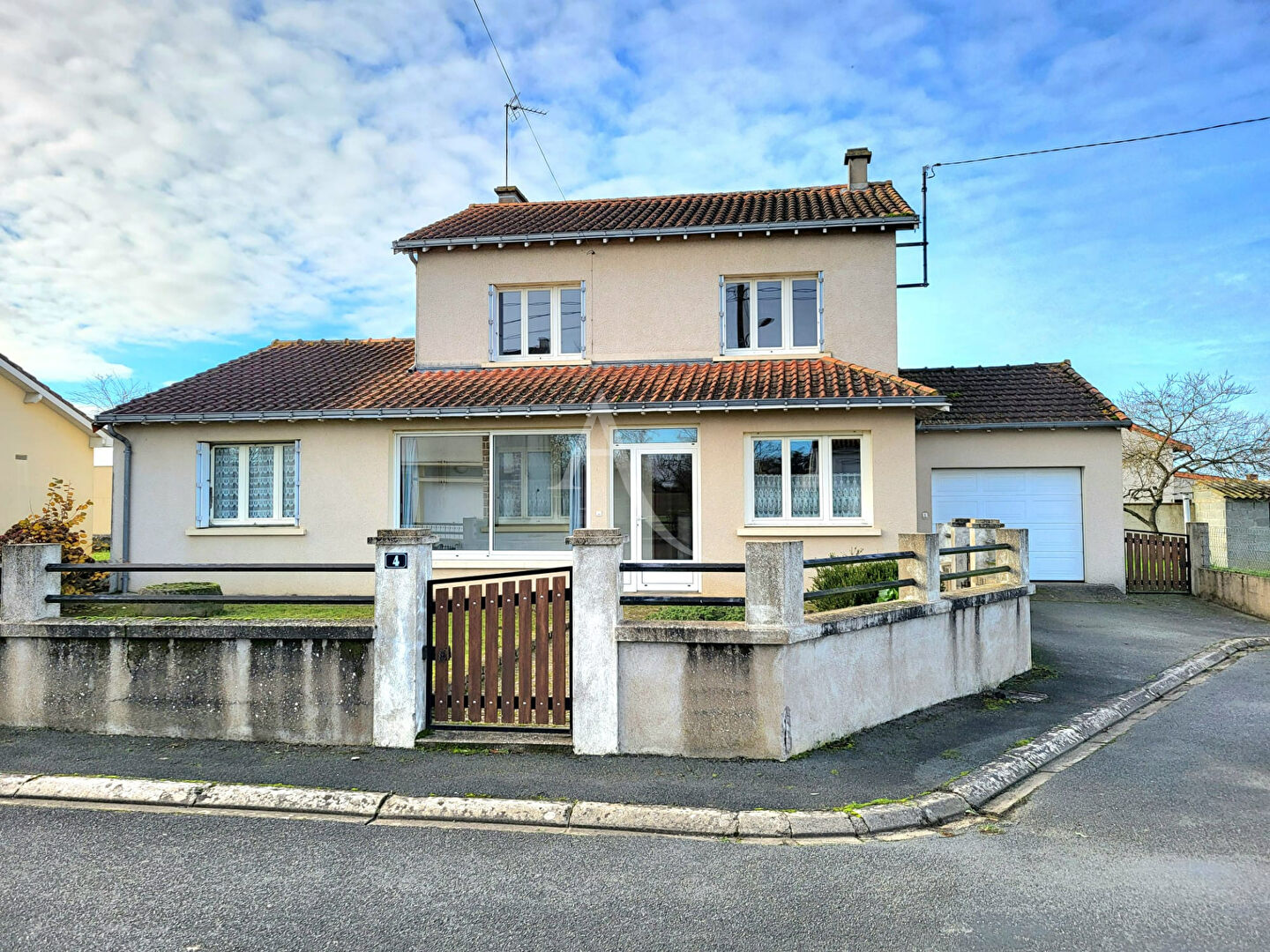 Agence immobilière de L'ADRESSE 49 - L'ADRESSE DE THOUARCE
