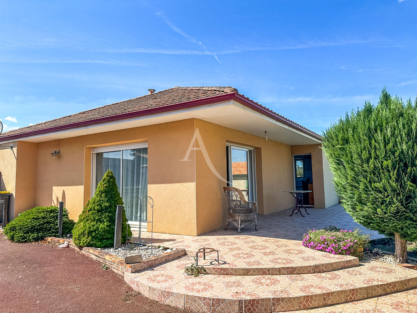 Agence immobilière de L'ADRESSE 49 - L'ADRESSE DE DOUE