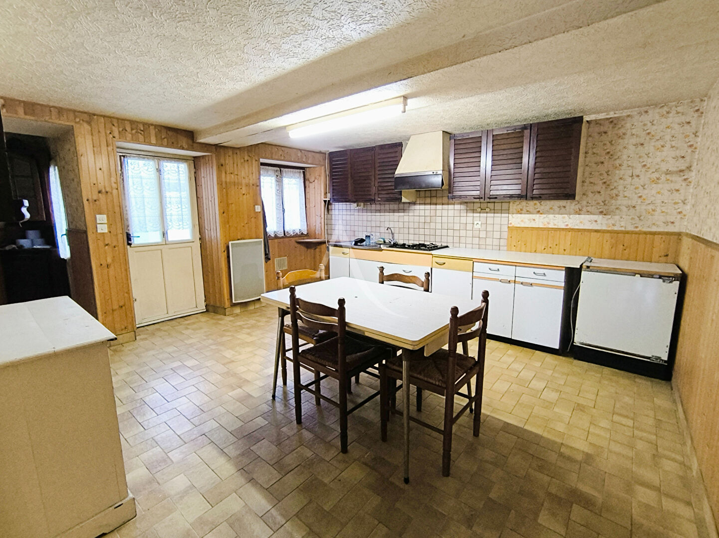 Photo Maison de bourg à rénover à Saint-Martin-du-Bois image 4/6