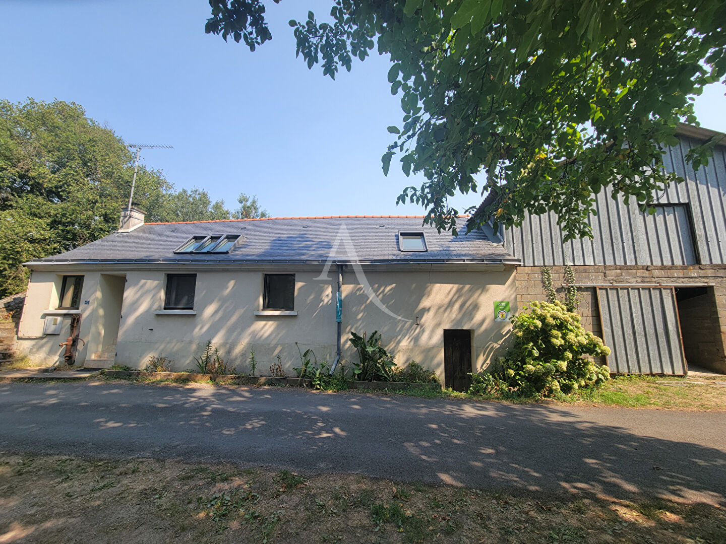 Agence immobilière de 
 L'ADRESSE 49 - L'ADRESSE CHALONNES SUR LOIRE 

