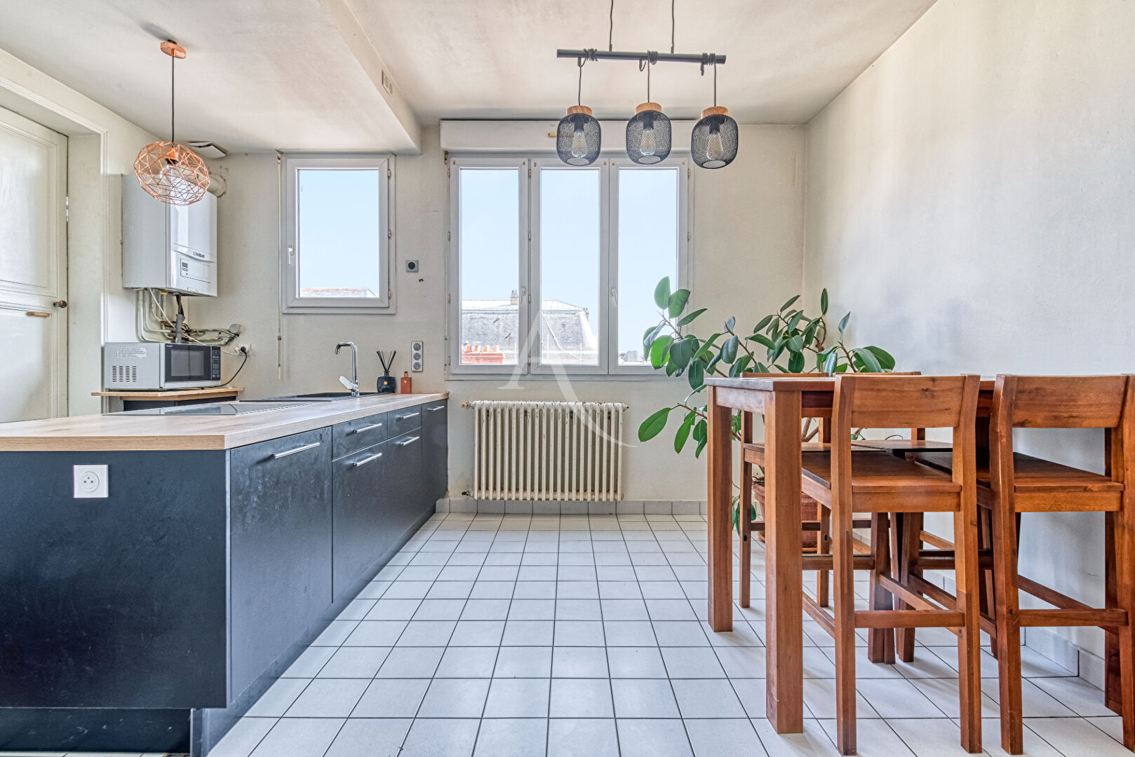 Photo Appartement T3 HYPER CENTRE - NON MEUBLE - DISPONIBLE DE SUITE image 2/5