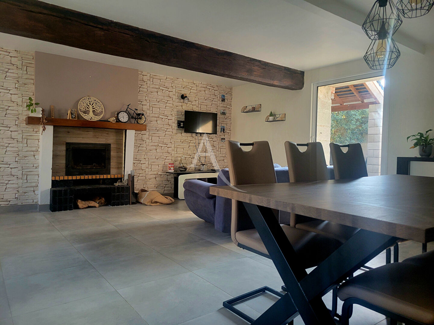 Agence immobilière de 
 L'ADRESSE 49 - L'ADRESSE CHALONNES SUR LOIRE 
