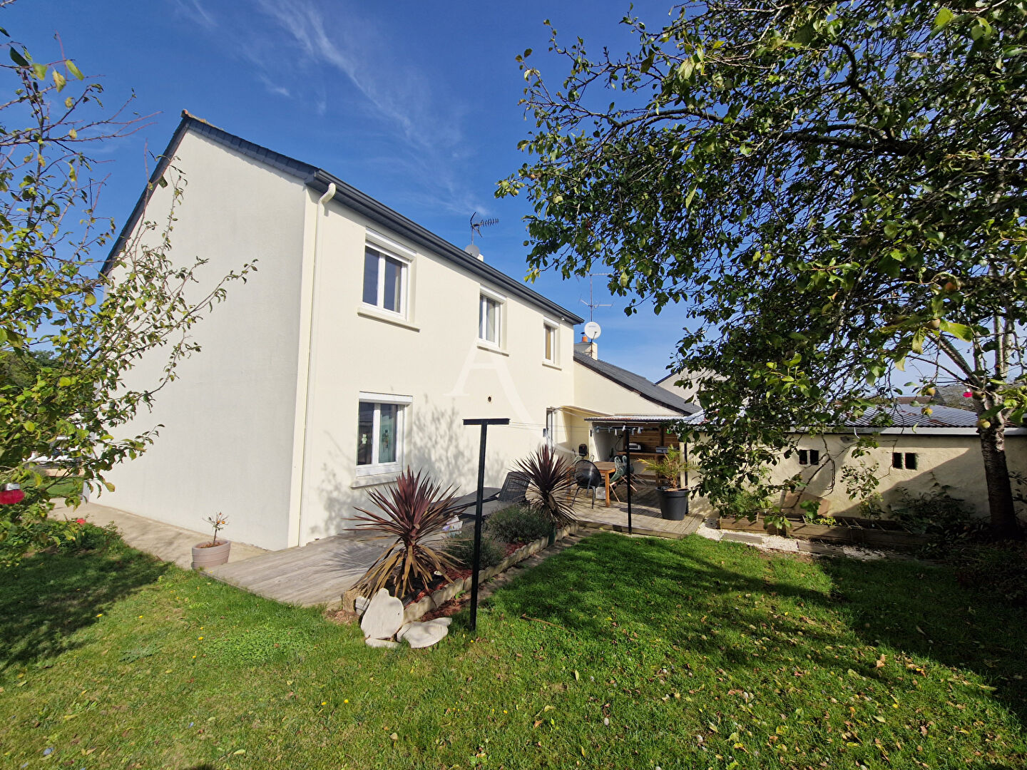 Photo Maison Loiron Ruille 4 pièce(s) image 1/6