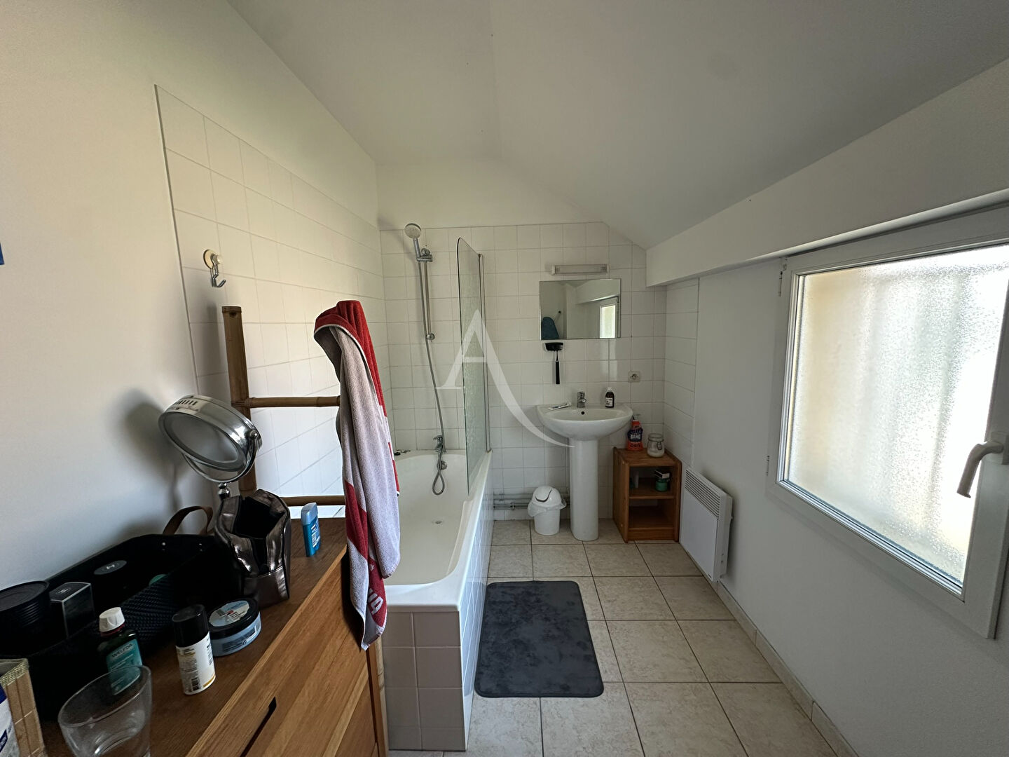 Photo Ensemble immobilier locatif - 3 maisons T4 en parfait état image 4/6