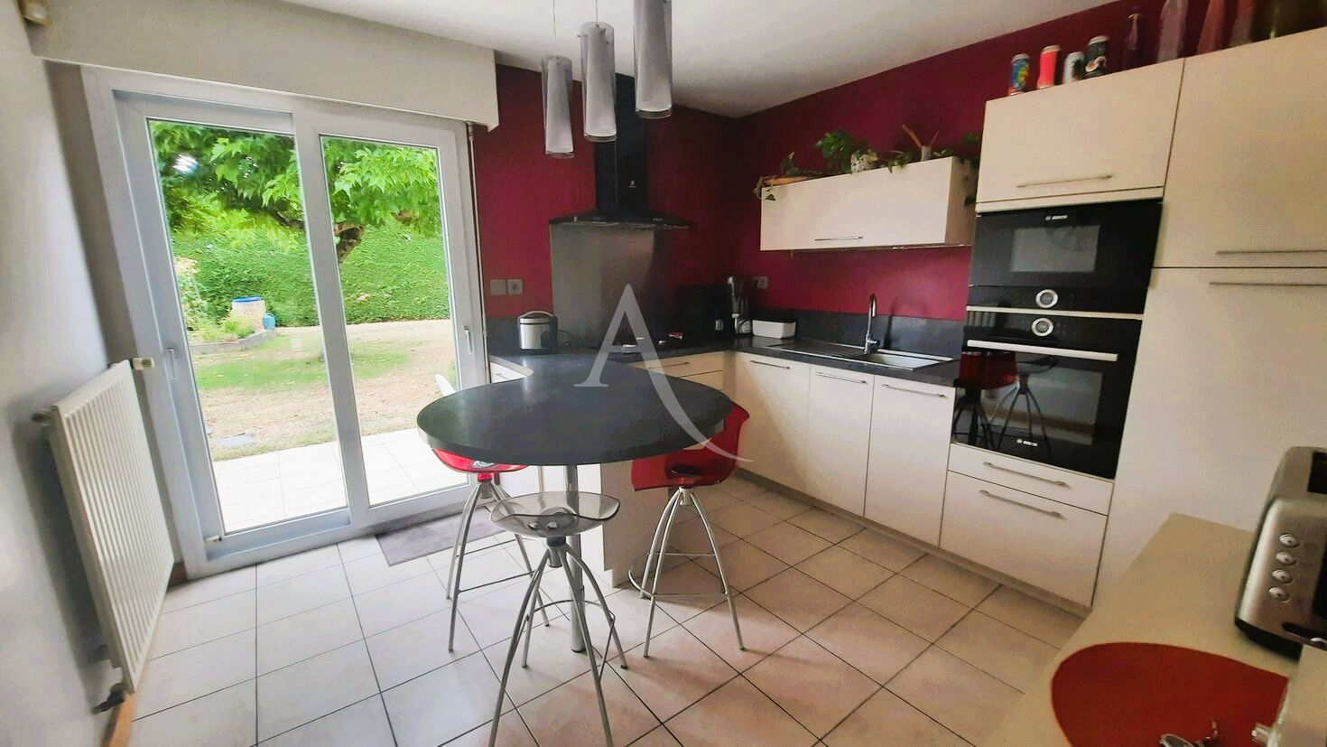 Photo Maison familiale rare à la vente, à deux pas du Parc des Ardoisières et d'Angers image 5/6