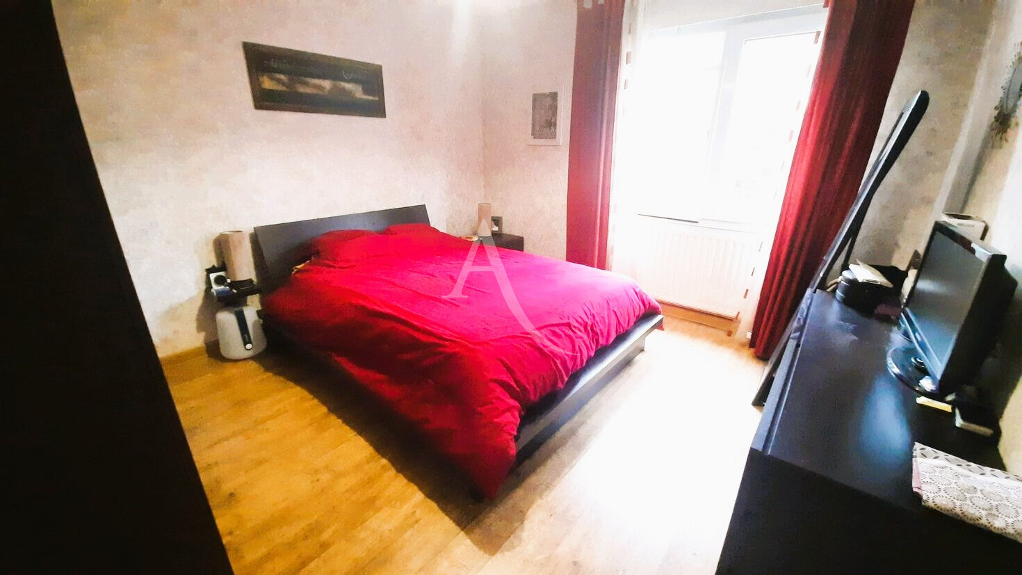 Photo Maison familiale rare à la vente, à deux pas du Parc des Ardoisières et d'Angers image 6/6