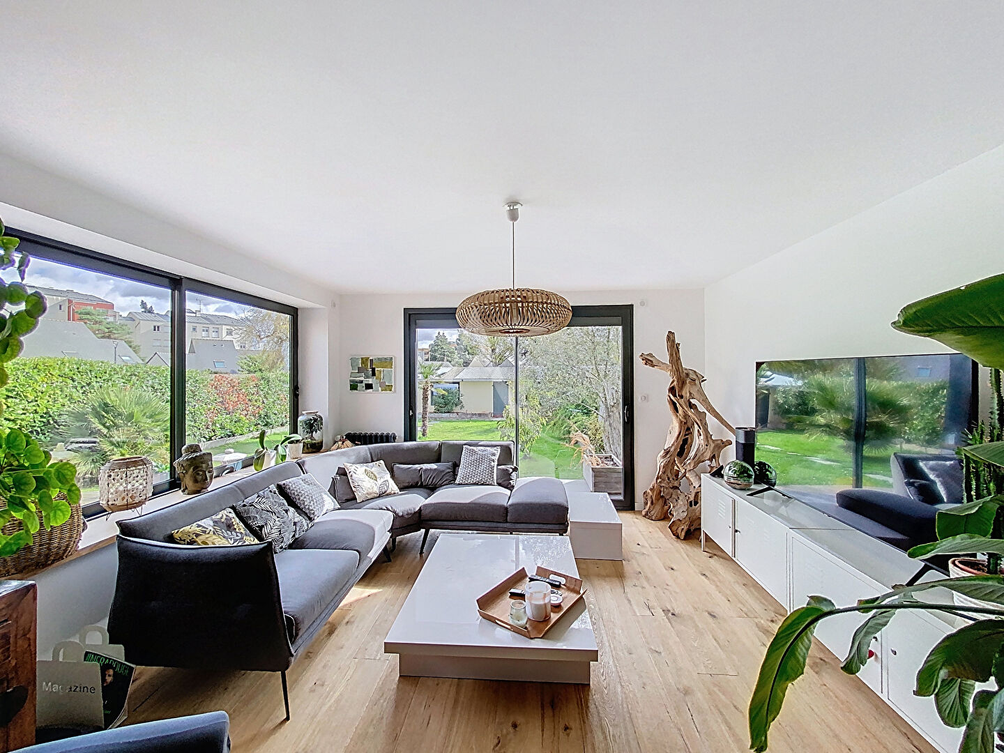 Photo Maison rénové avec 6 pièces et un local professionnel avec un loyer de 470 image 4/6