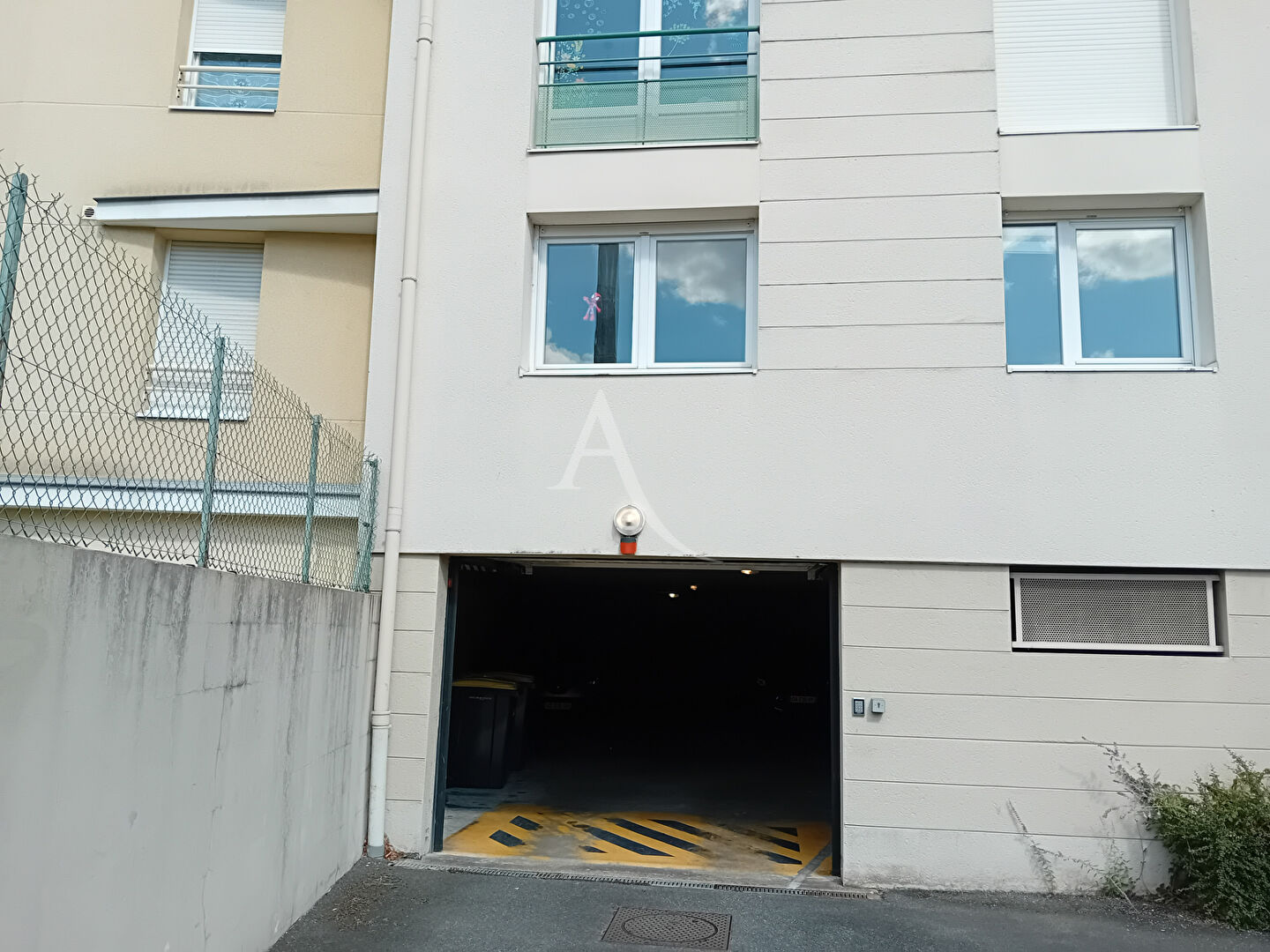 Photo Parking / box Angers image 3/3