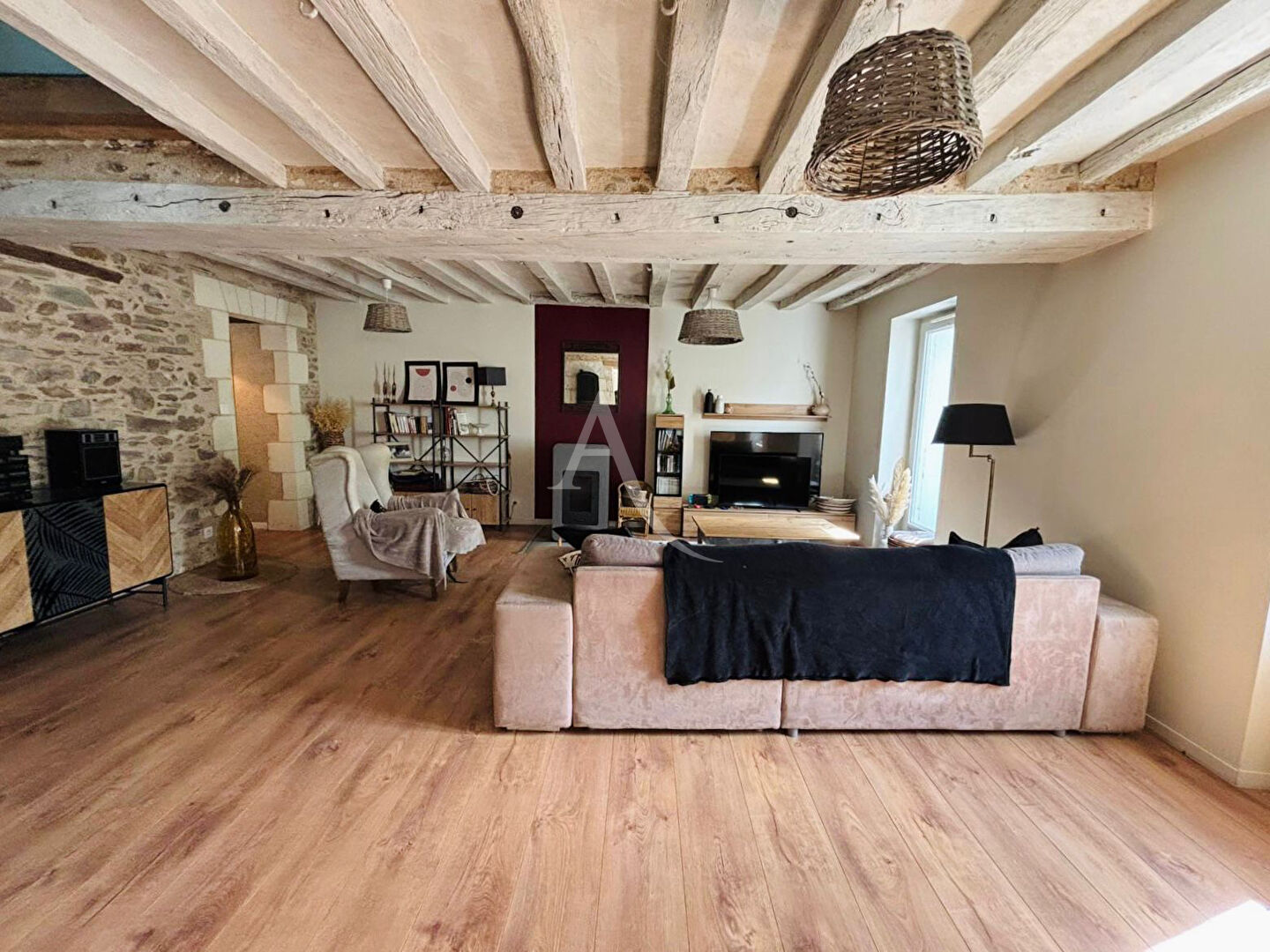Agence immobilière de 
 L'ADRESSE 49 - L'ADRESSE CHALONNES SUR LOIRE 
