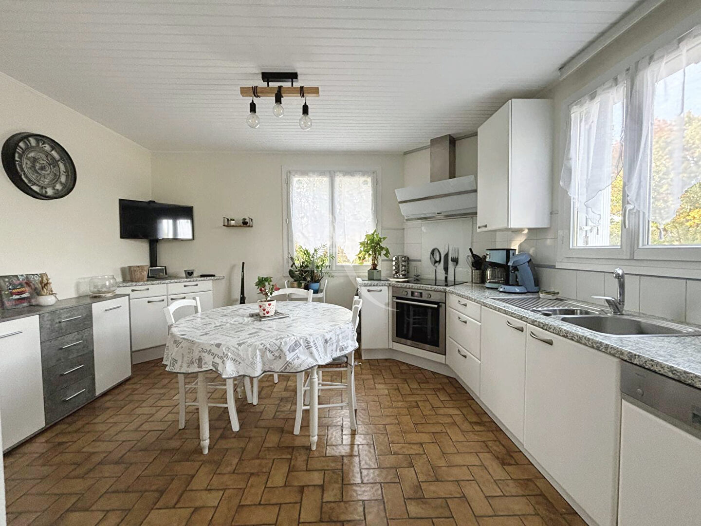 Photo Pavillon traditionnel avec jardin d'exception - entre La Membrolle et Pruillé image 6/6