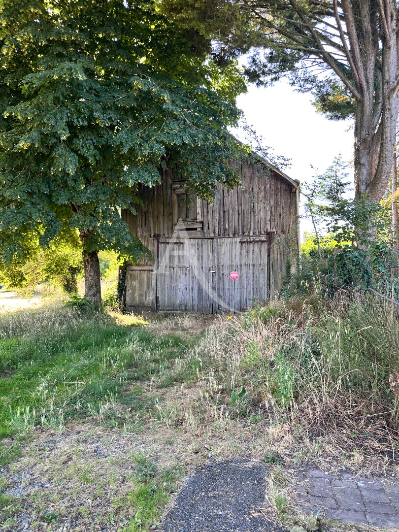 Photo À vendre en exclusivité - Terrain avec hangar à Lasse (Noyant-Villages) image 2/3