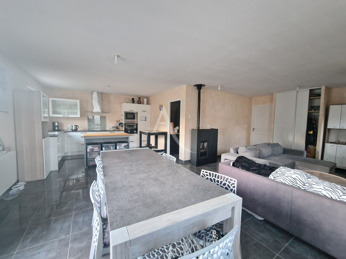 Photo Maison Force 5 pièce(s) image 2/6