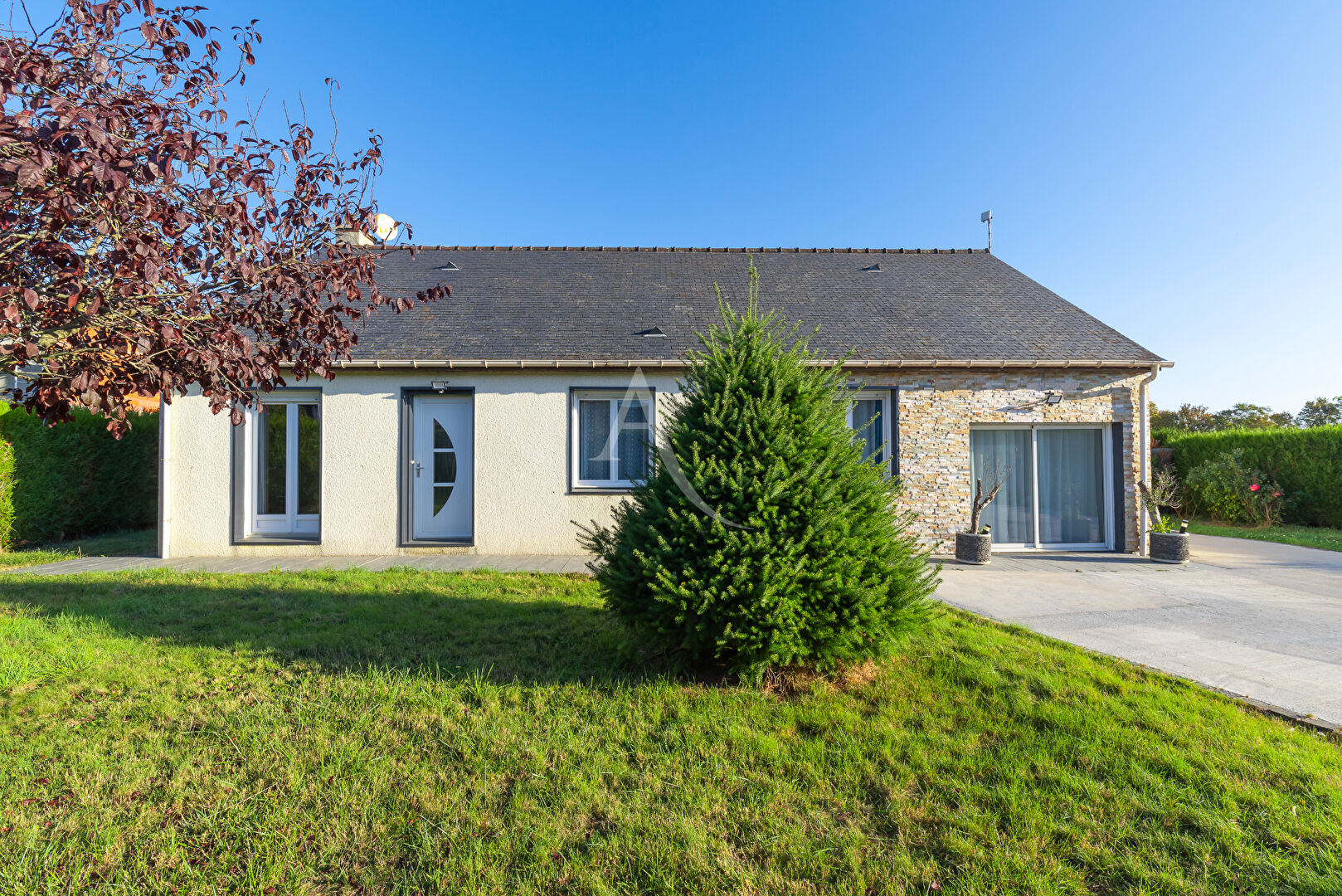 Photo Maison Gruge L Hopital image 1/6