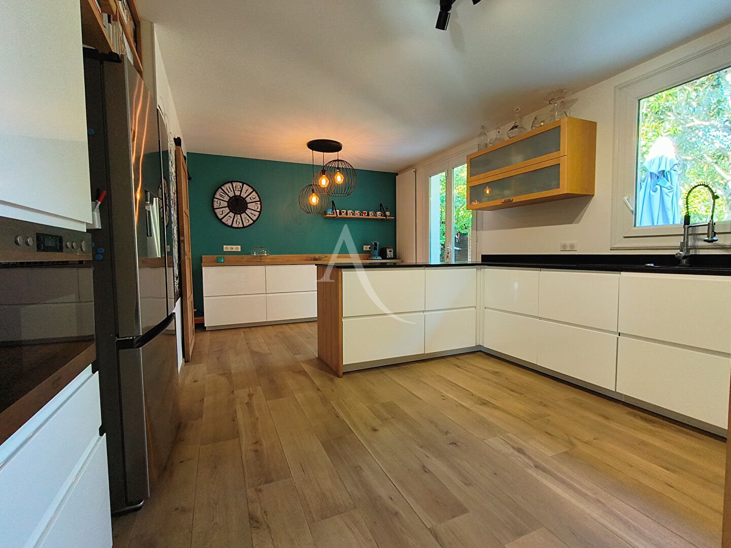 Photo MAISON 5 CHAMBRES + UN BUREAU GARAGE ET JARDIN image 6/6