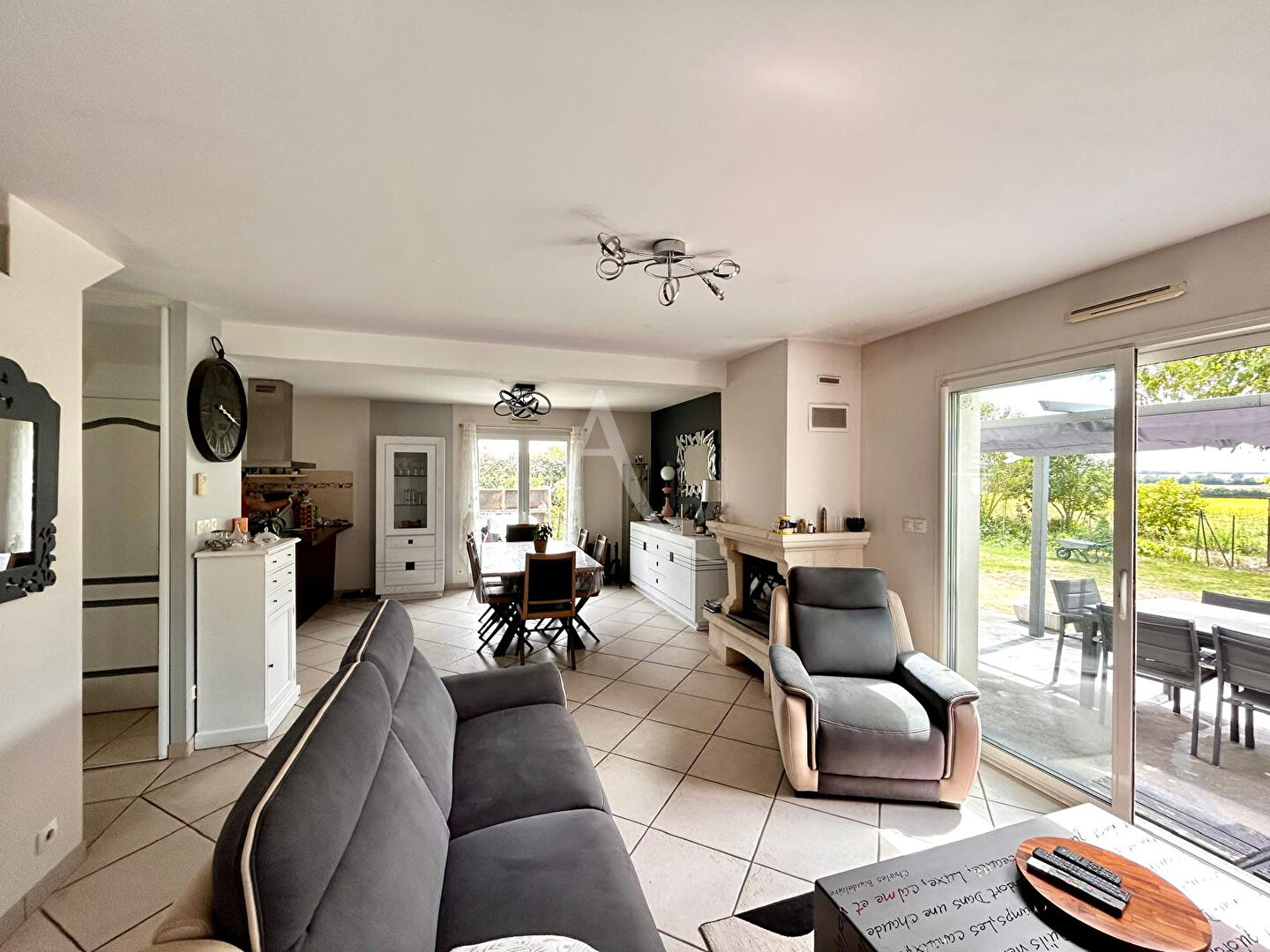 Photo Maison familiale de 2008 située à Louerre 49700 image 3/6