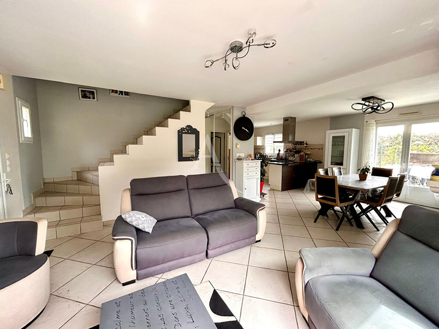 Photo Maison familiale de 2008 située à Louerre 49700 image 4/6