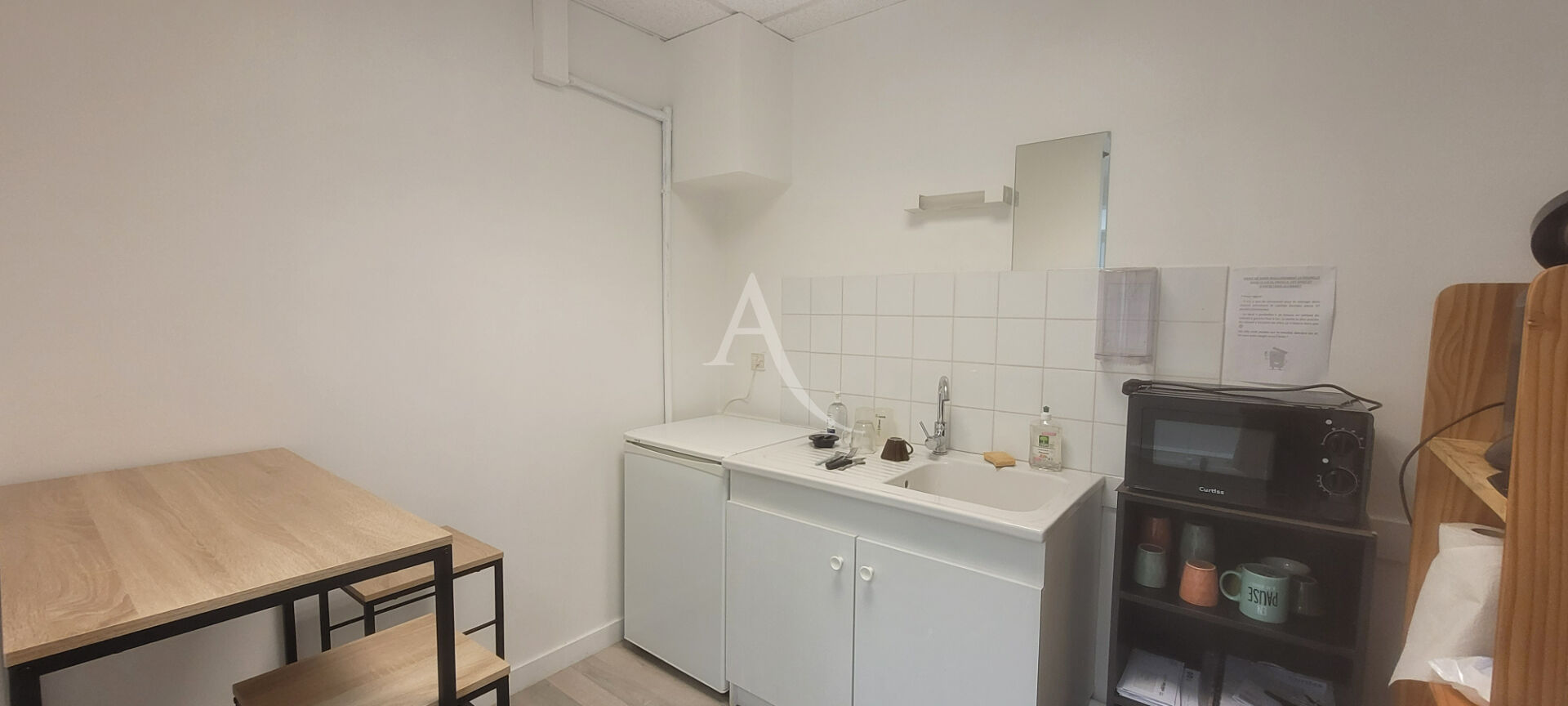 Photo À louer - Bureau partagé image 3/3