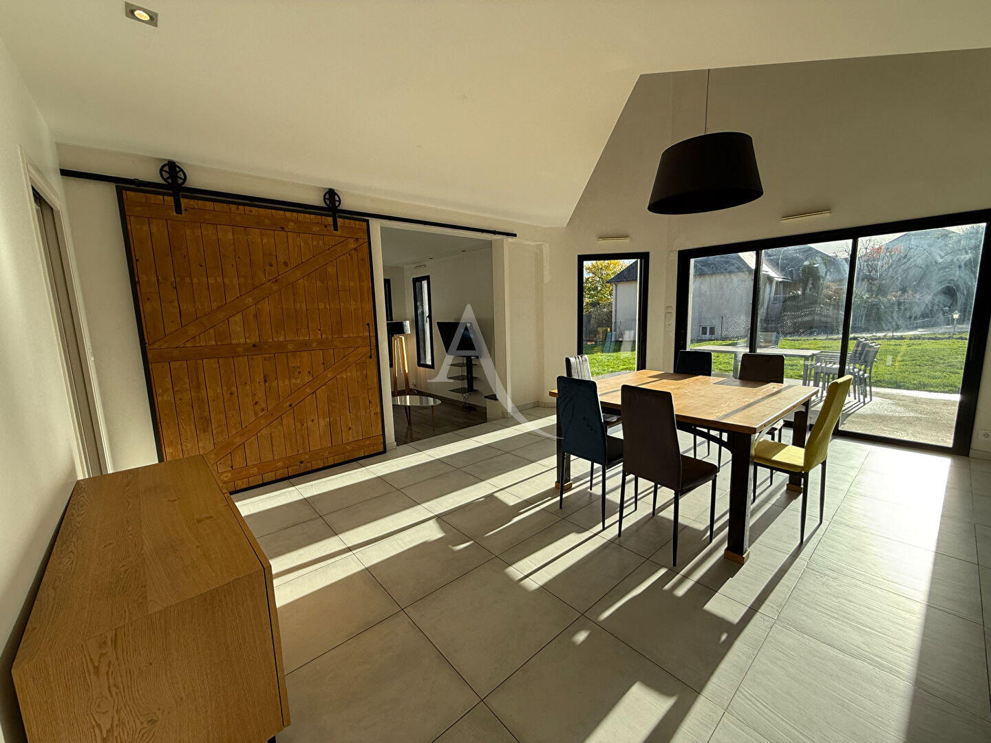 Maison MEUBLEE Chalonnes Sur Loire 5 pièce(s) de 132.70 m2