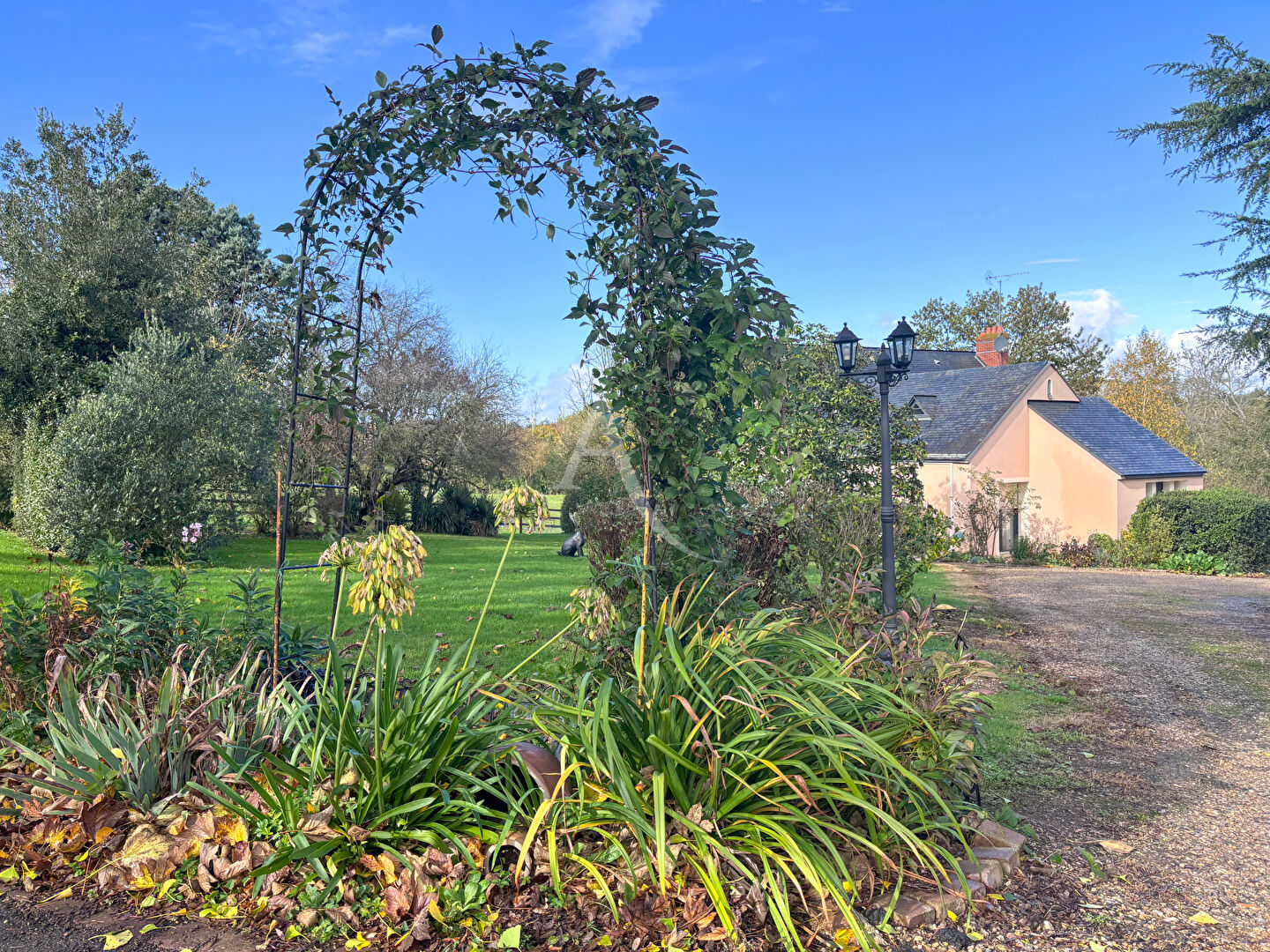 Maison Le Buret 5 pièce(s) 165 m2