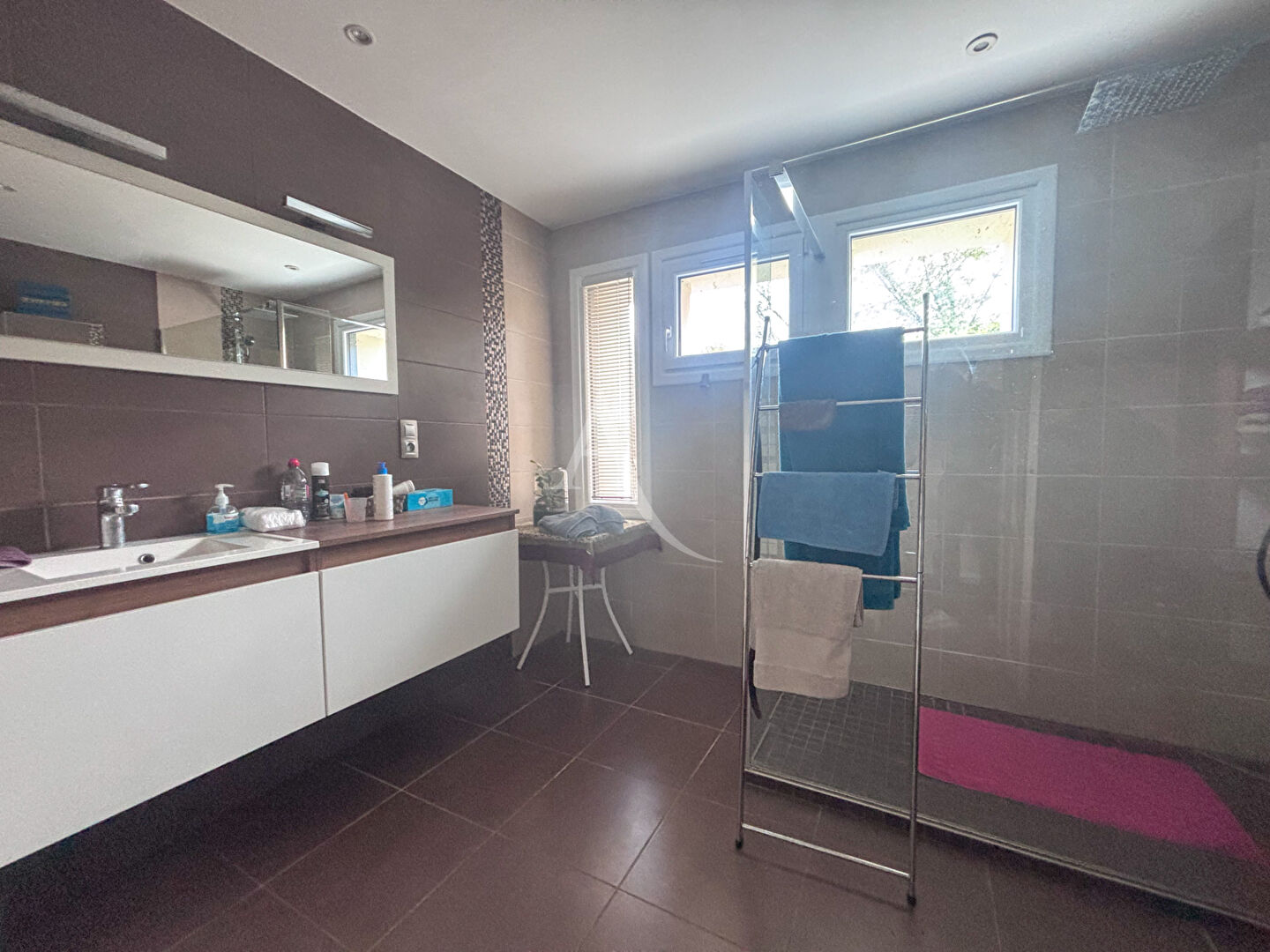 Photo Maison Le Buret 5 pièce(s) 165 m2 image 5/6