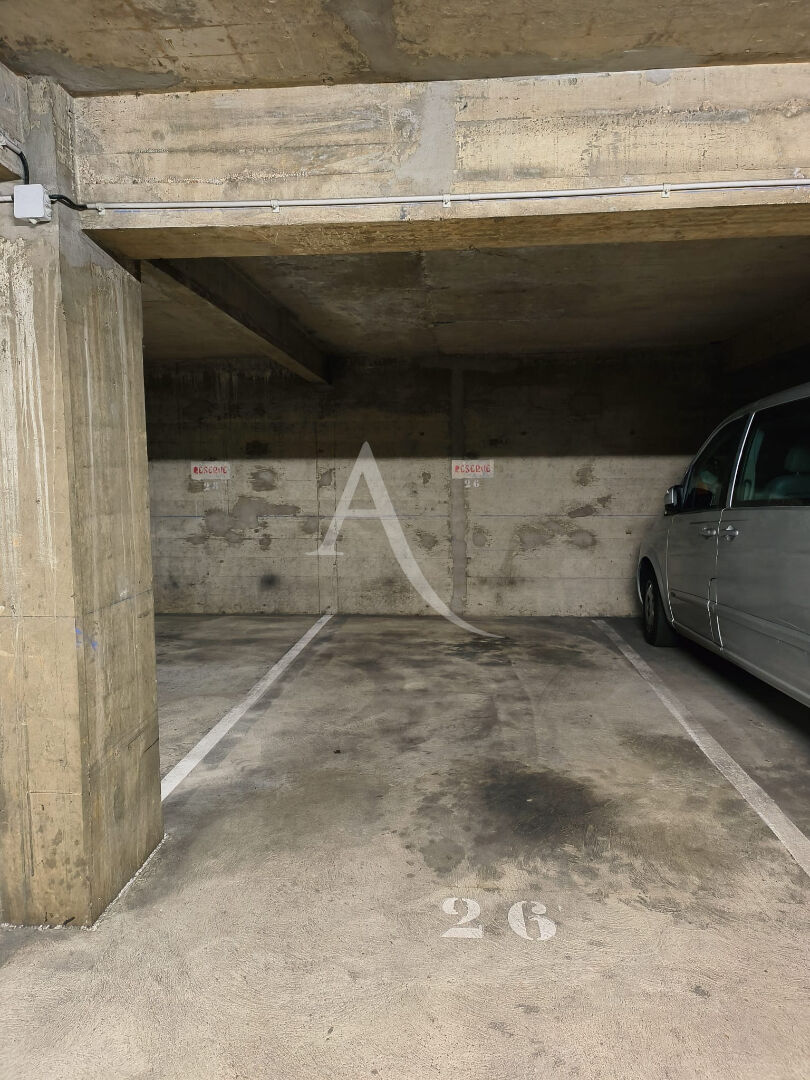 PLACE DE PARKING EN SOUS-SOL