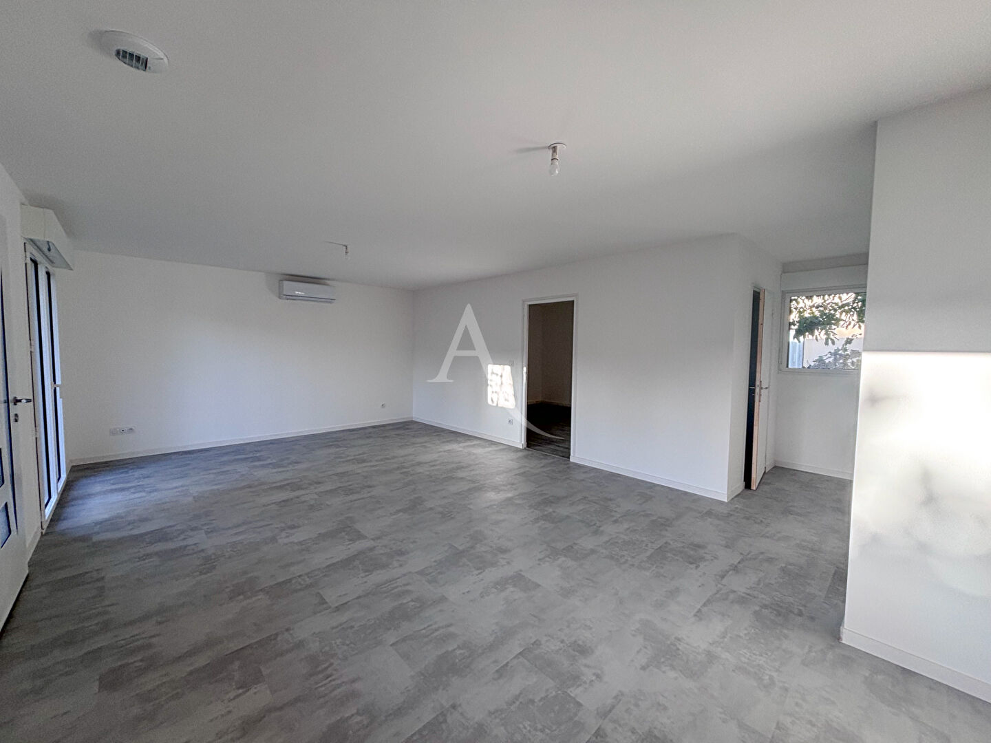 Photo Maison plain pied Azé Chateau Gontier Sur Mayenne 3 pièce(s) image 2/5