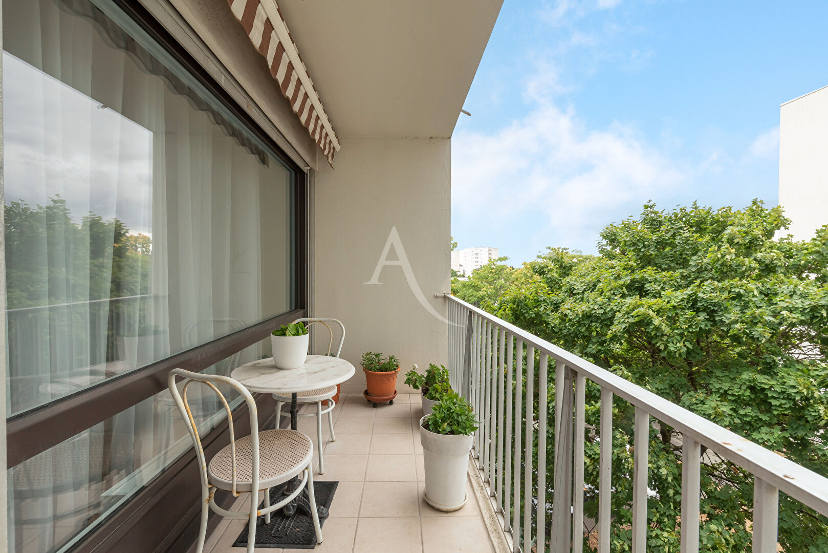 Photo Appartement T5 de 125m²  avec balcon, parking et cave image 4/6