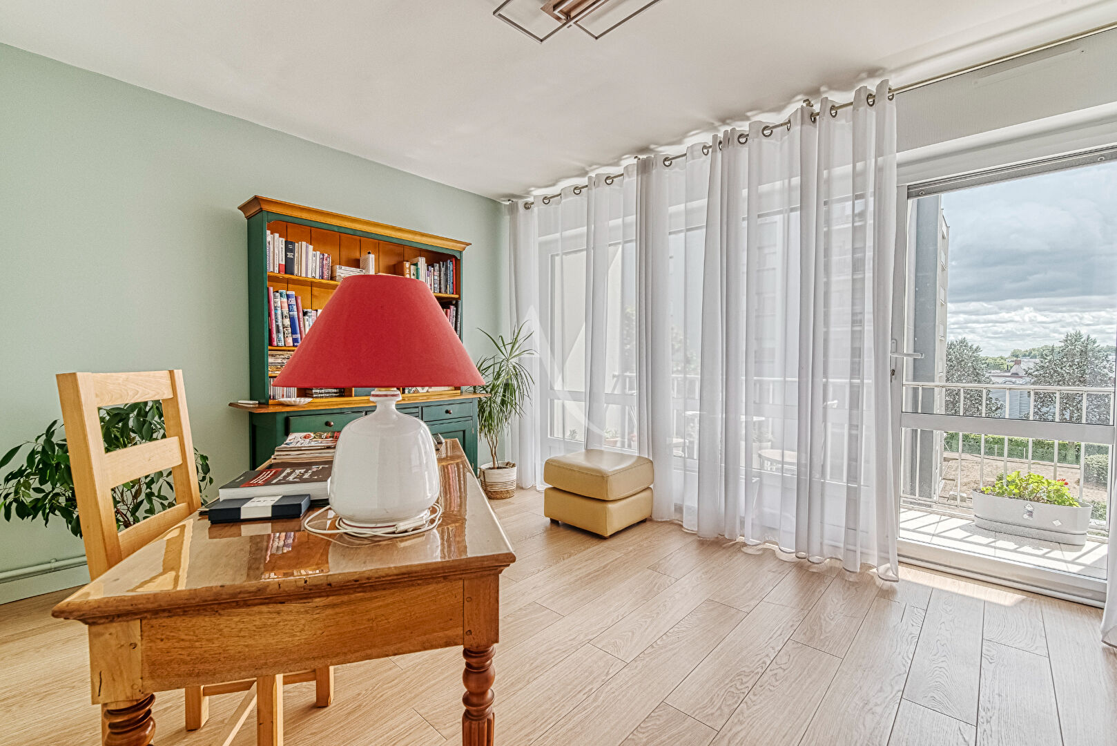 Photo Appartement T5 de 125m²  avec balcon, parking et cave image 5/6