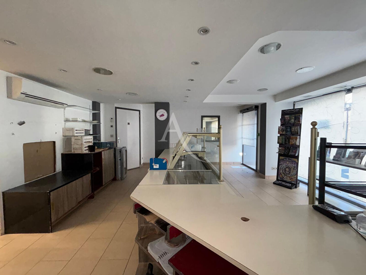 Photo Local commercial - Ancienne boulangerie - Centre de Vern-d'Anjou image 4/6