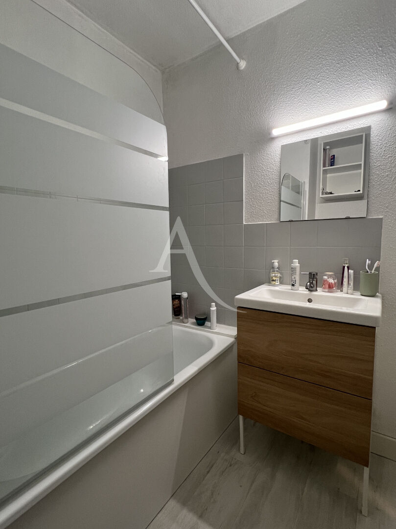 Photo A LOUER Angers studio meublé 19 m² image 5/5