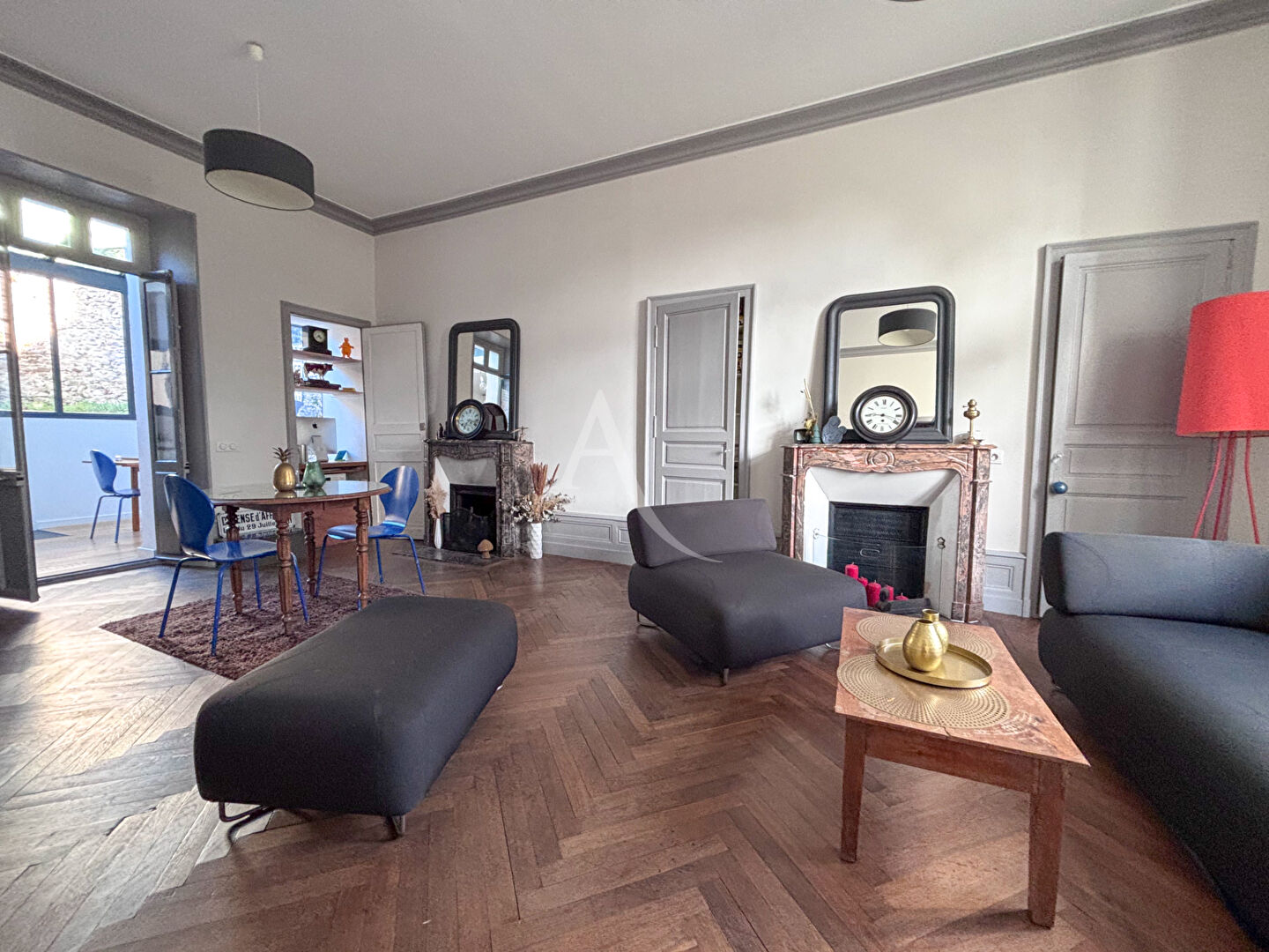 Agence immobilière de L'ADRESSE CHÂTEAU GONTIER