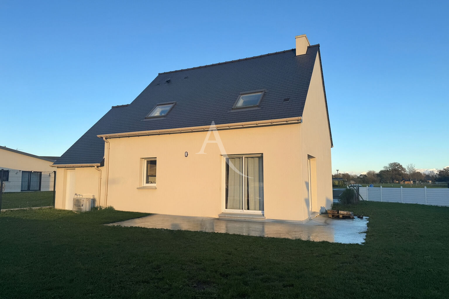 À LOUER ? Maison récente ? à COMMER